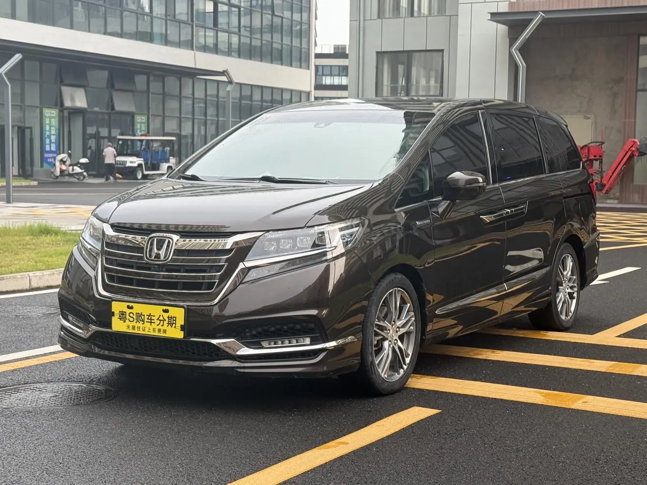 Honda Elysion (Alison)  из Китая