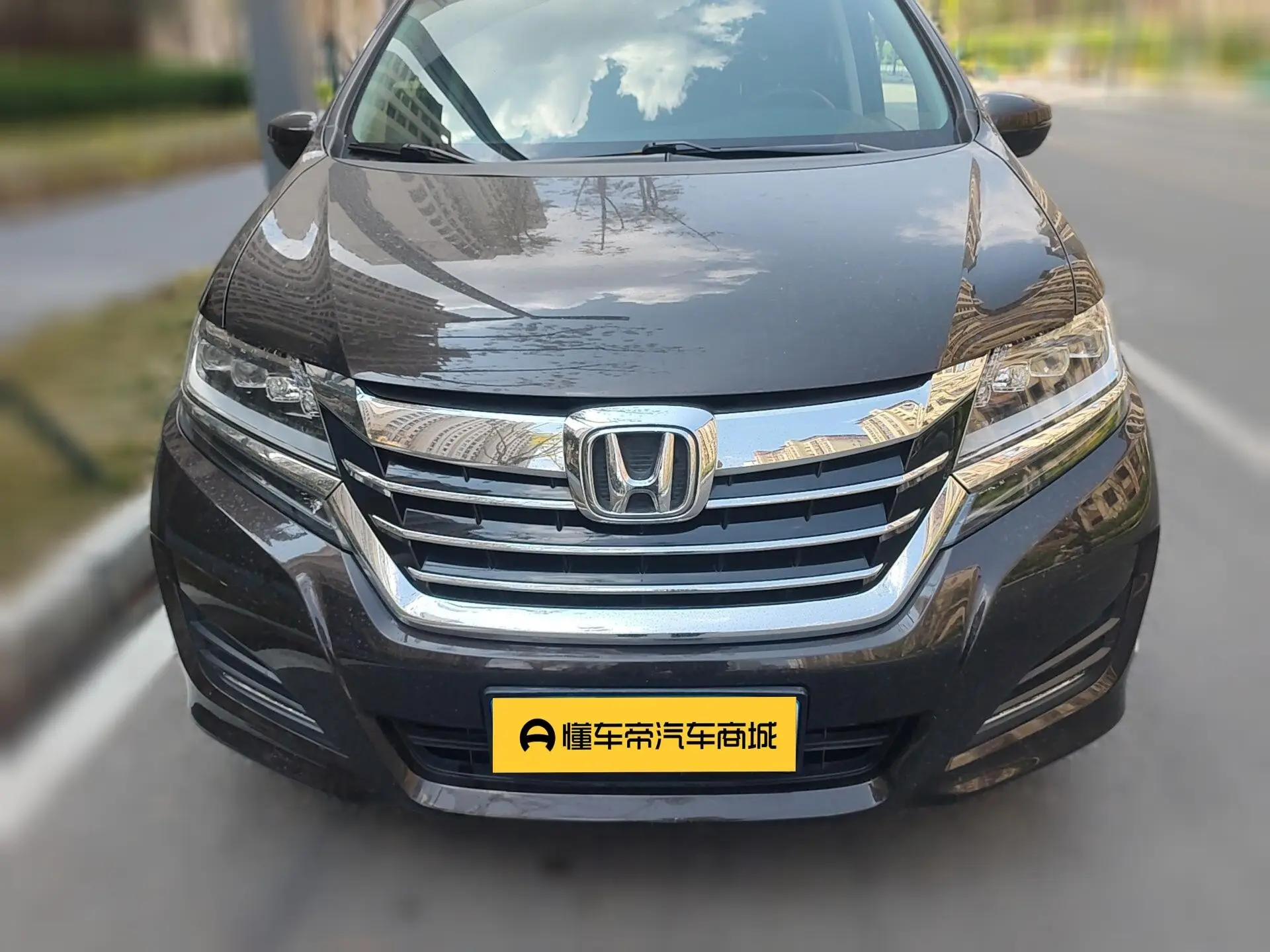 Honda Elysion (Alison)  из Китая