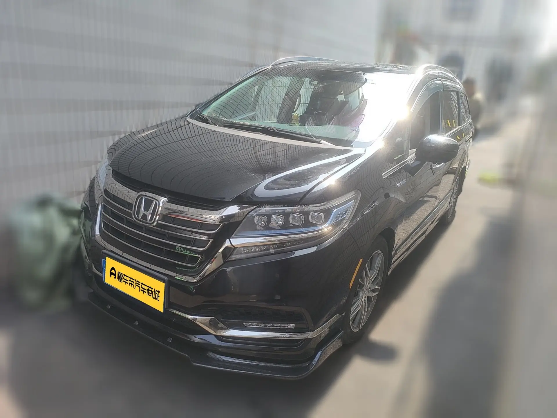 Honda Elysion (Alison)  из Китая