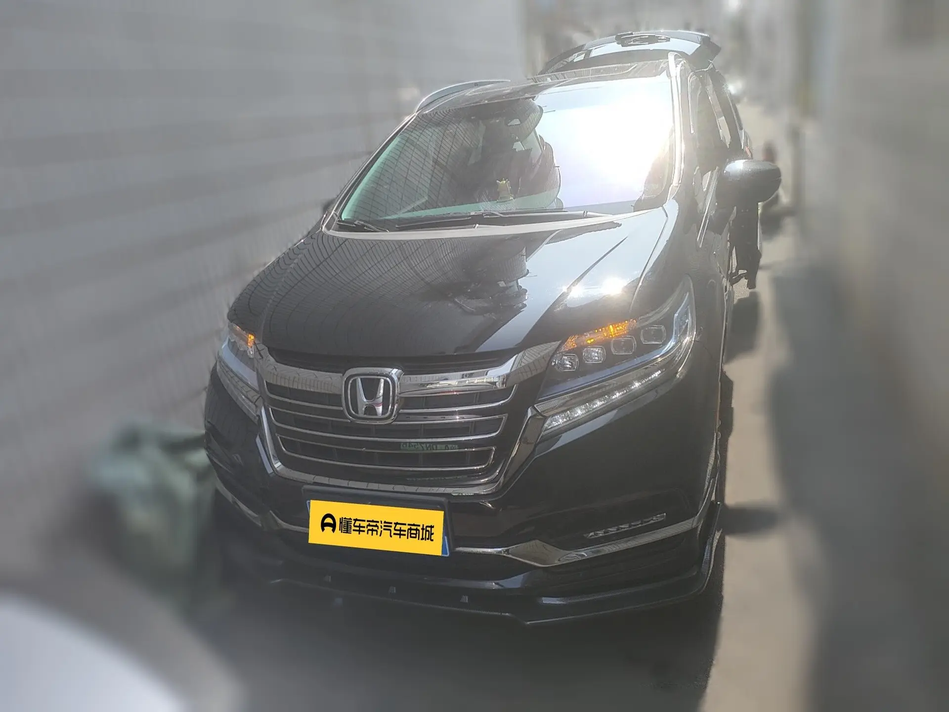 Honda Elysion (Alison)  из Китая