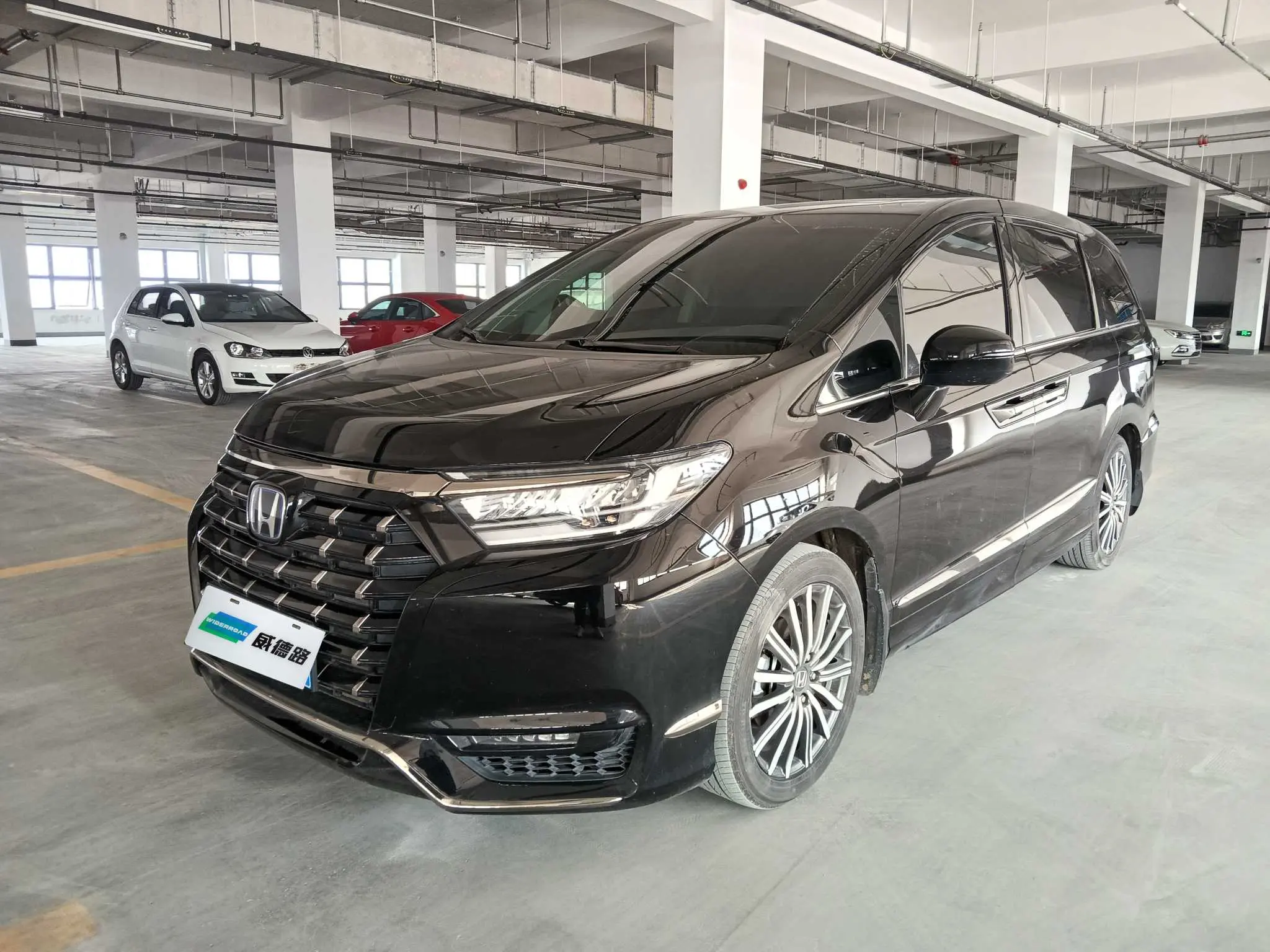 Honda Elysion (Alison)  из Китая