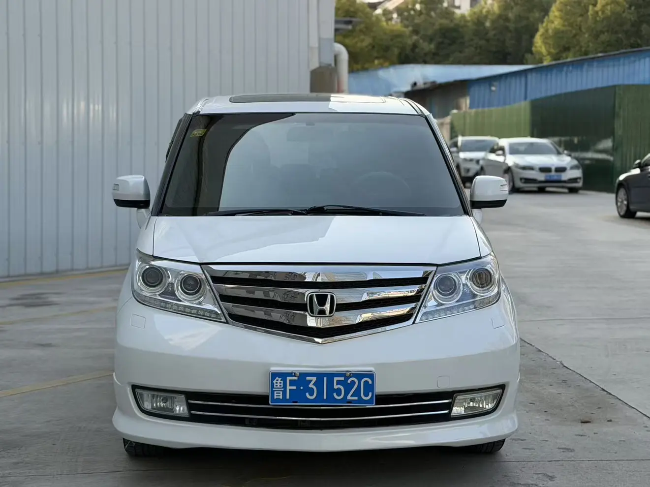 Honda Elysion (Alison)  из Китая