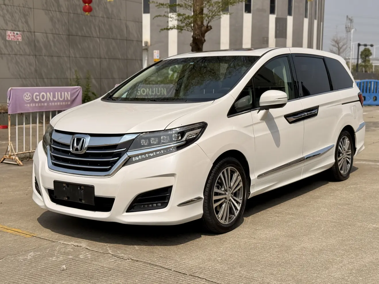 Honda Elysion (Alison)  из Китая