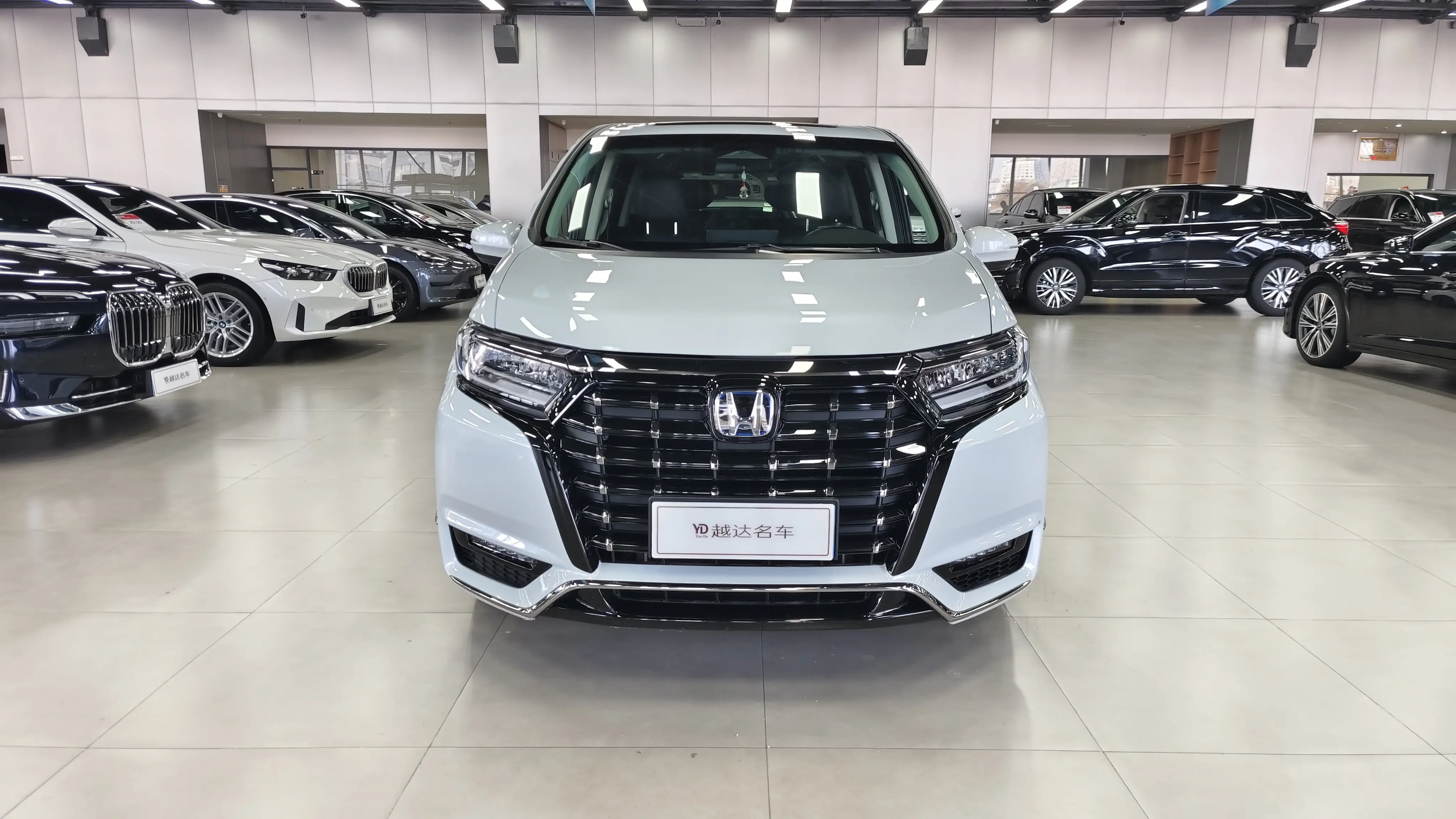 Honda Elysion (Alison)  из Китая