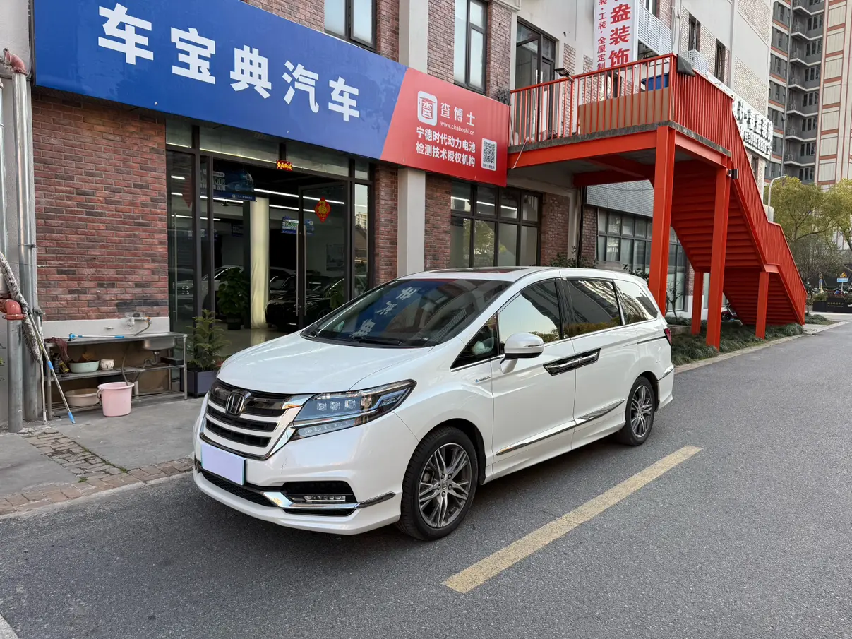 Honda Elysion (Alison)  из Китая