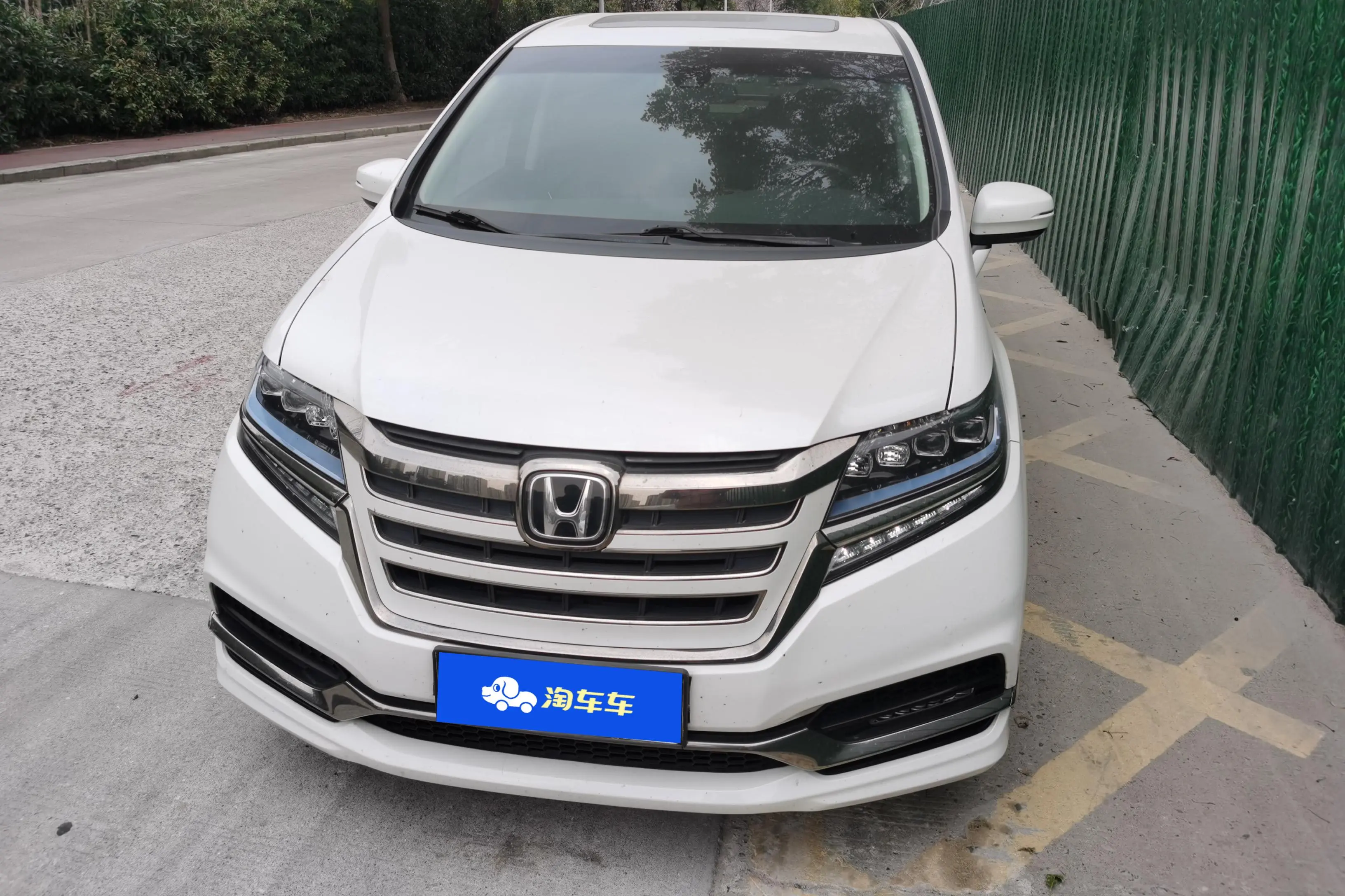 Honda Elysion (Alison)  из Китая