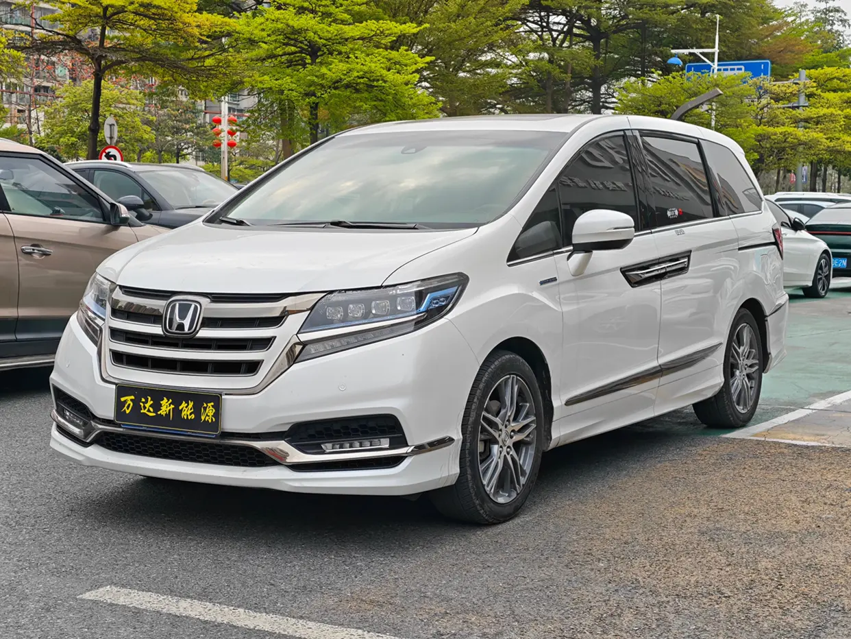 Honda Elysion (Alison)  из Китая