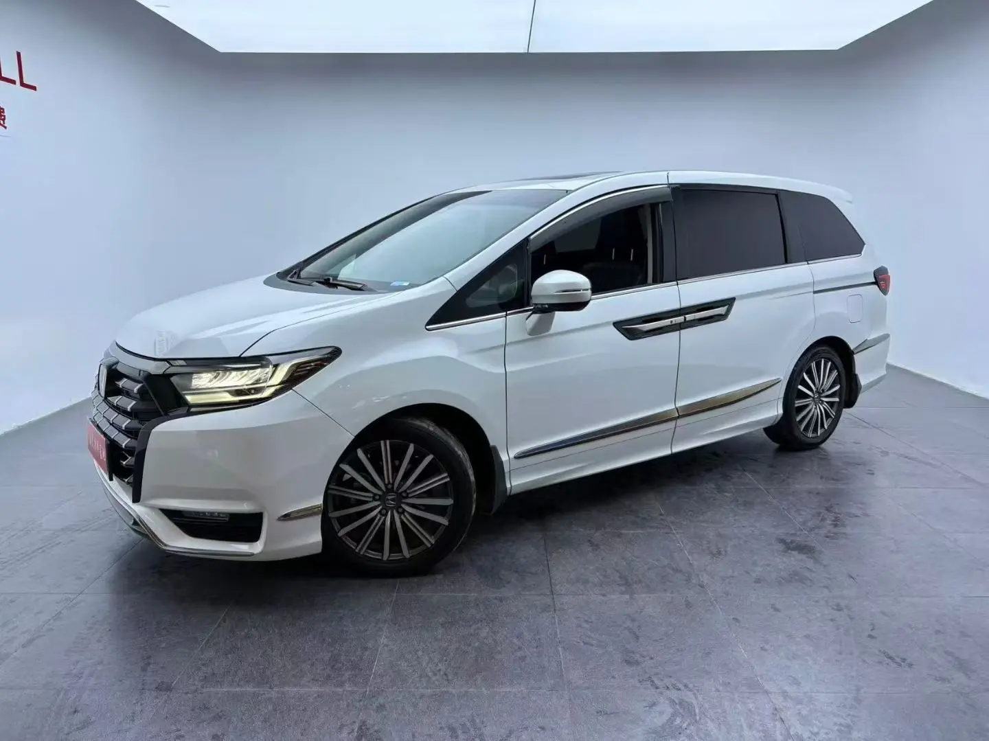 Honda Elysion (Alison)  из Китая