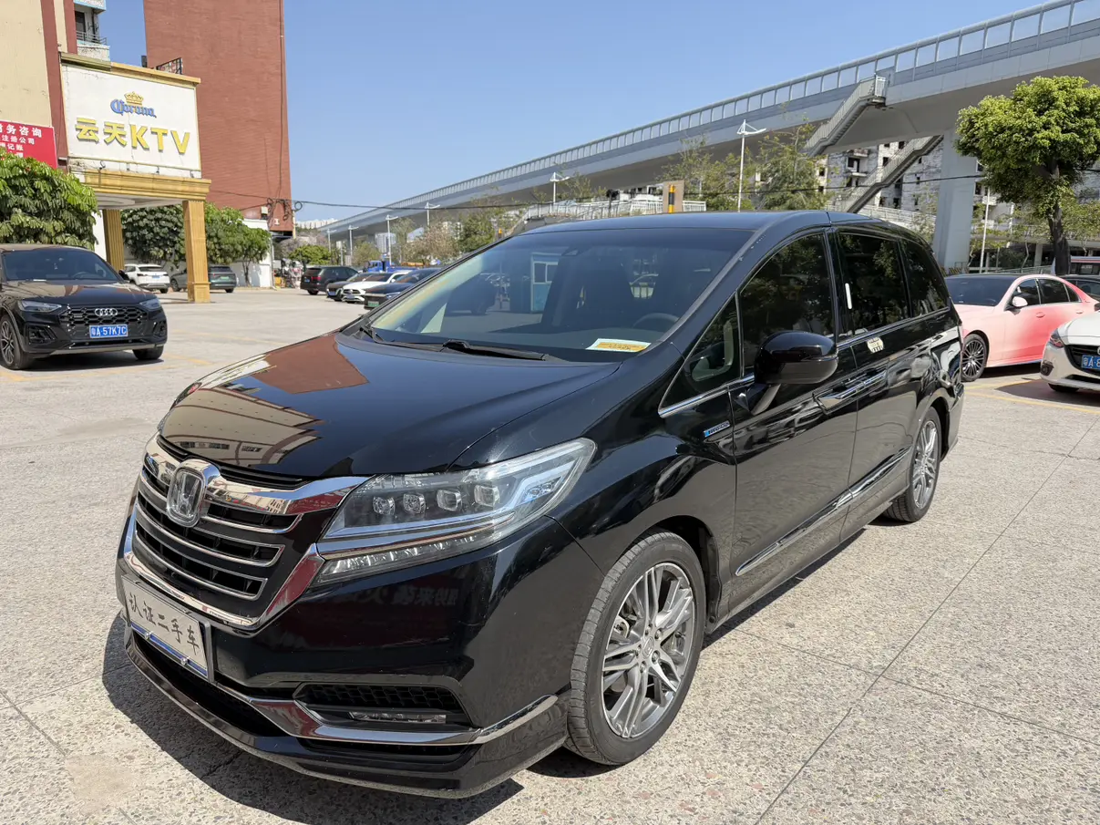 Honda Elysion (Alison)  из Китая