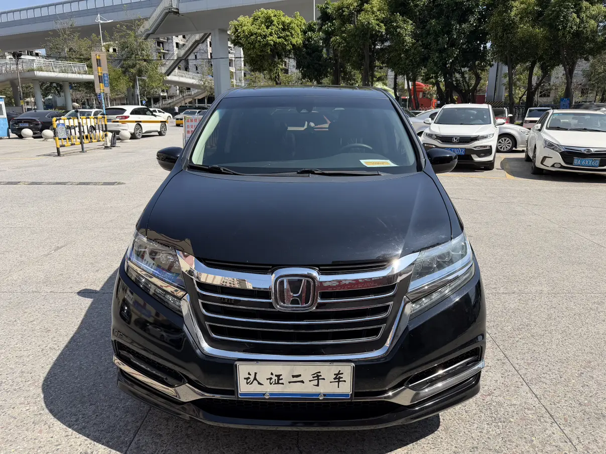 Honda Elysion (Alison)  из Китая