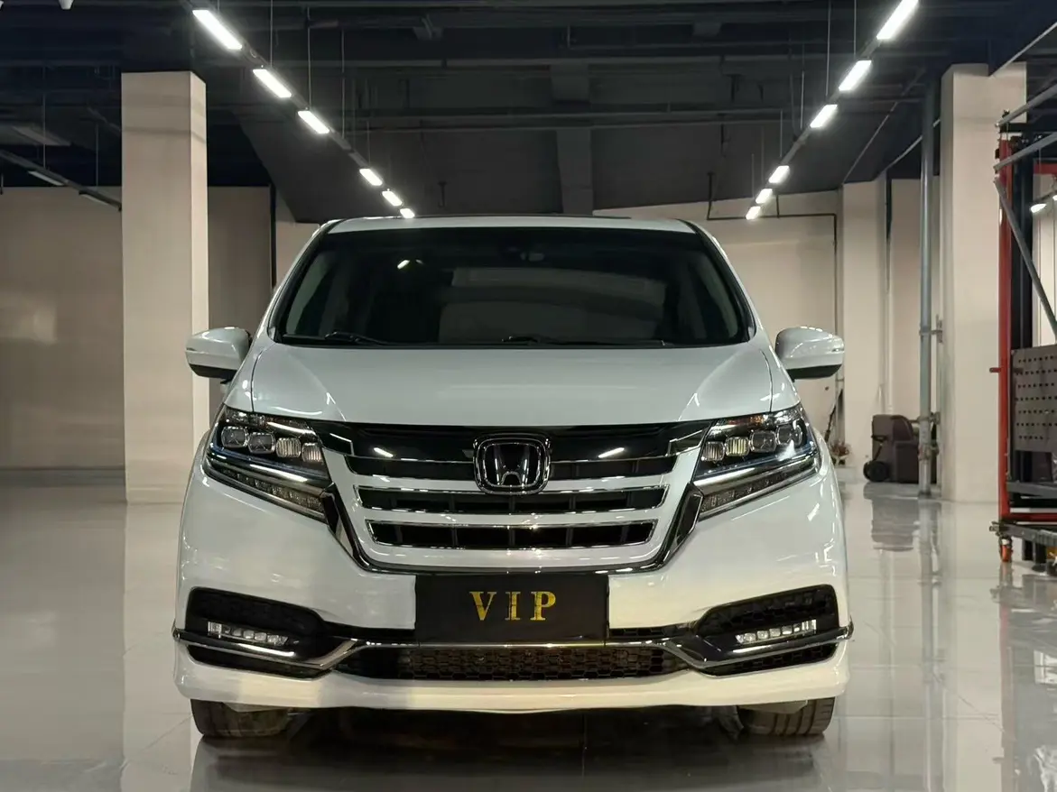 Honda Elysion (Alison)  из Китая