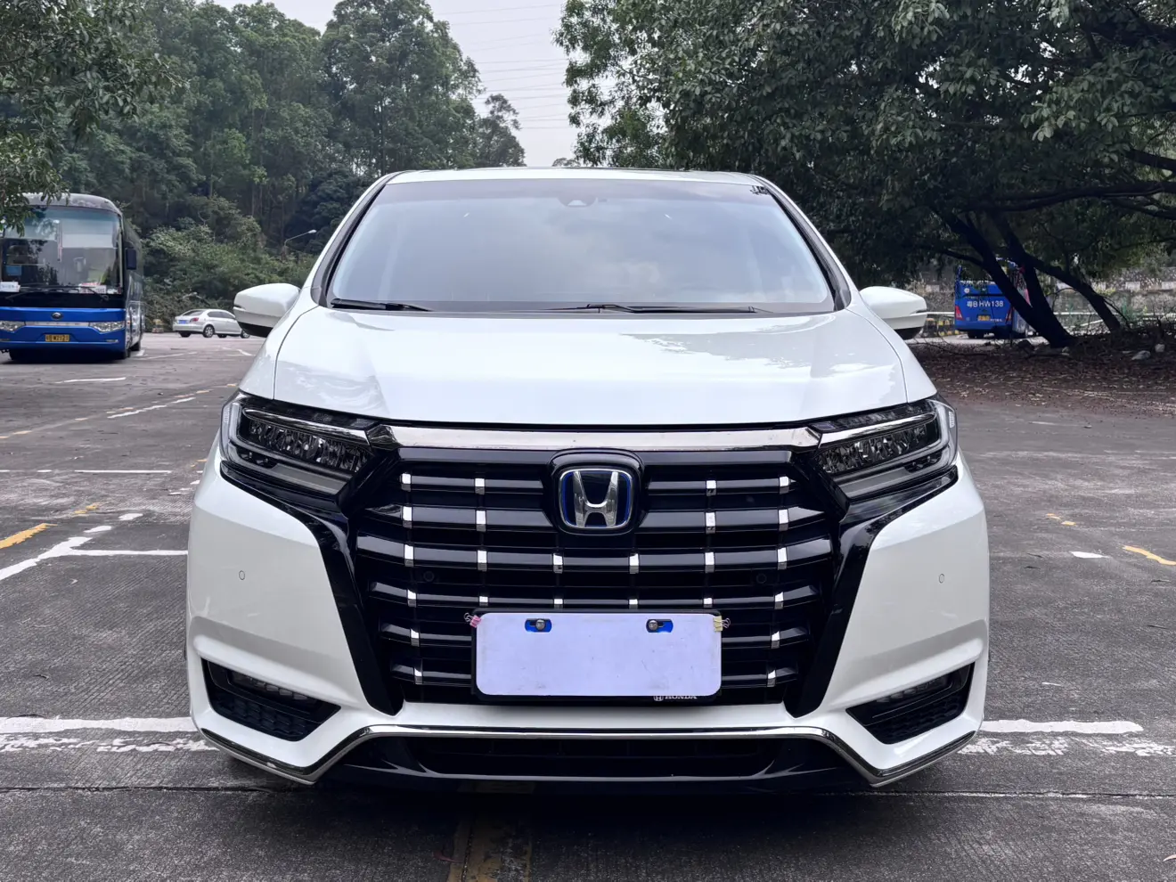 Honda Elysion (Alison)  из Китая