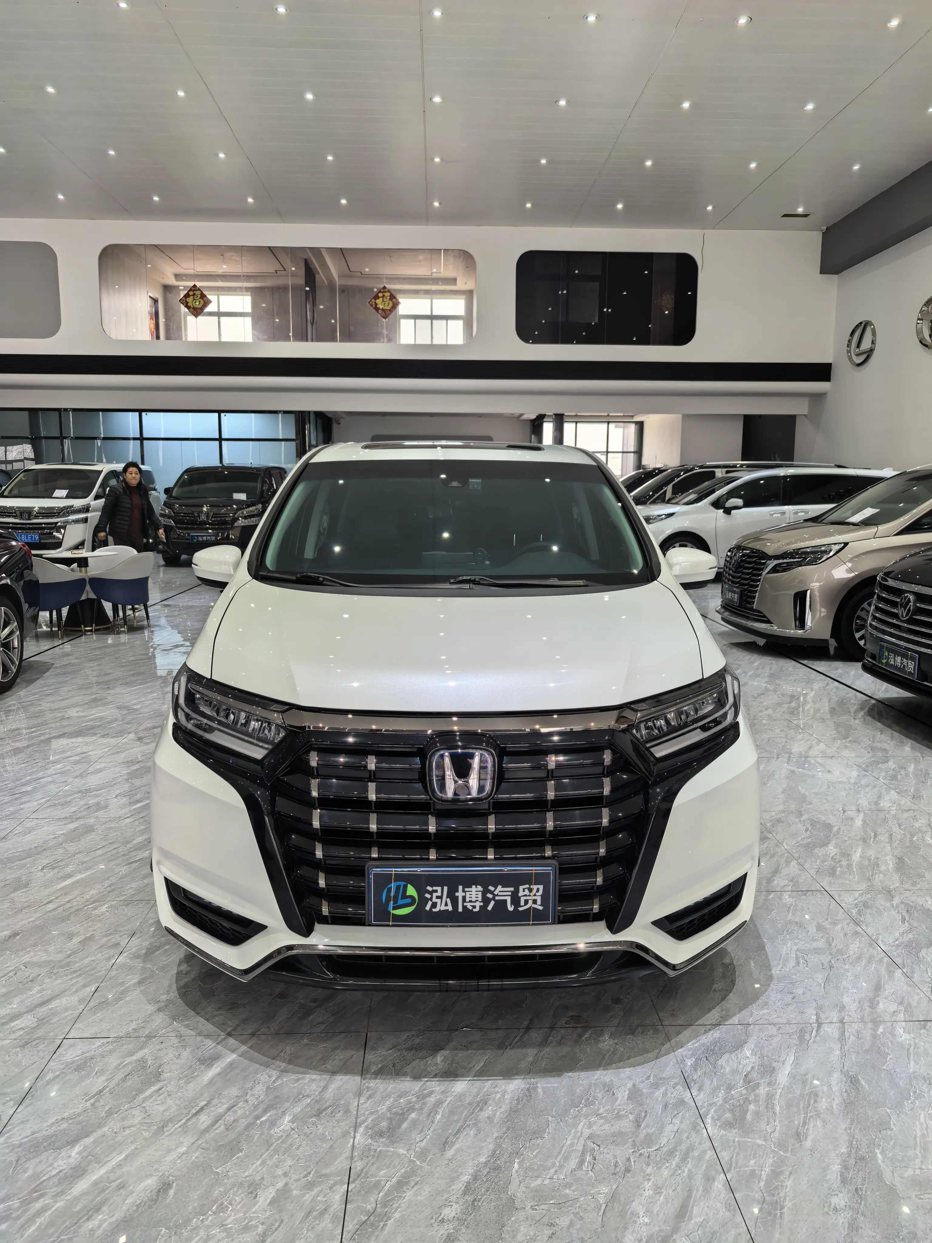 Honda Elysion (Alison)  из Китая