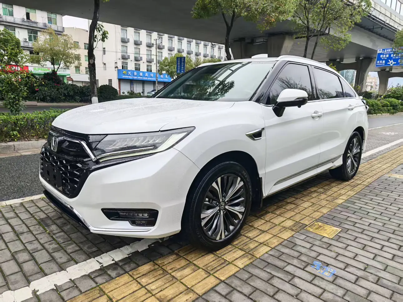 Honda UR-V  из Китая