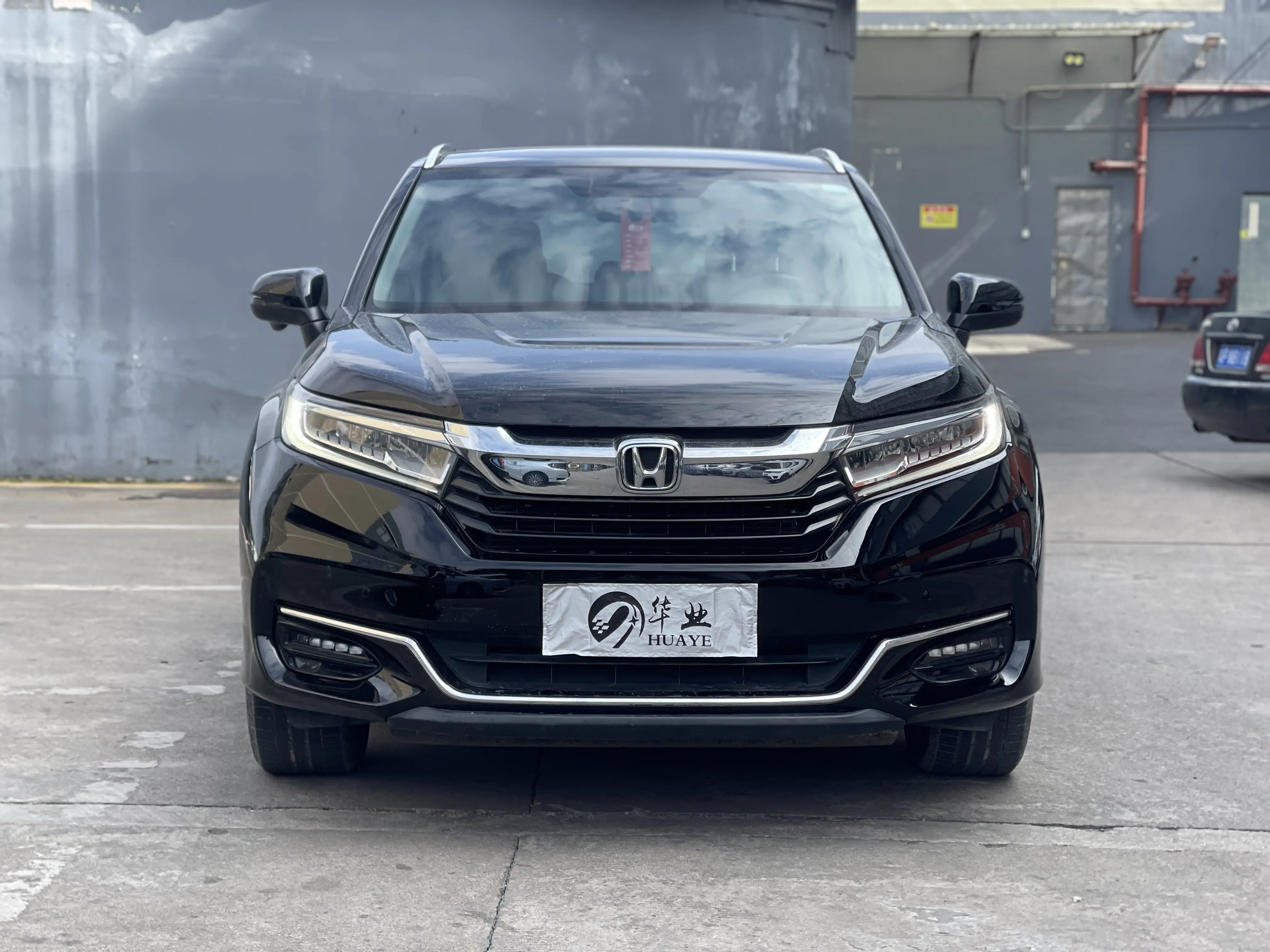 Honda Avancier (Crown Road)  из Китая
