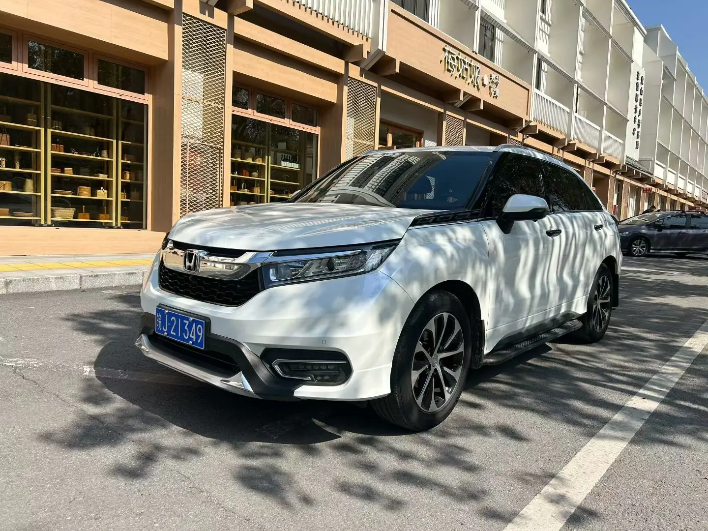 Honda Avancier (Crown Road)  из Китая