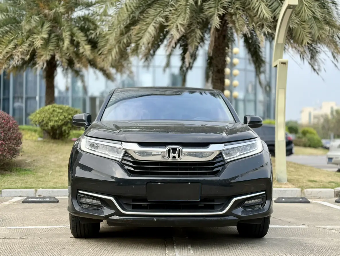 Honda Avancier (Crown Road)  из Китая
