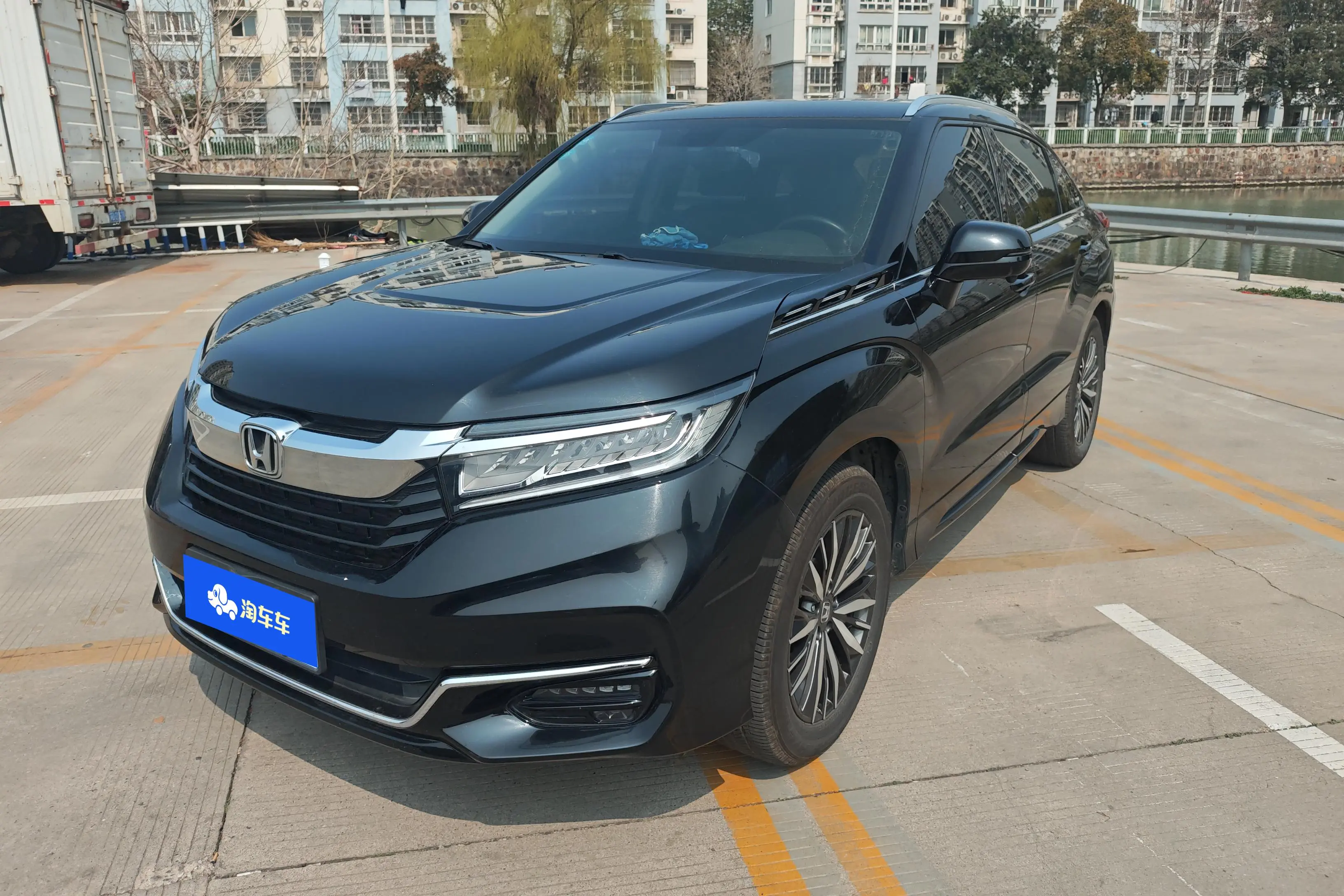 Honda Avancier (Crown Road)  из Китая
