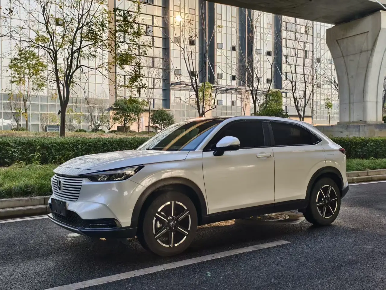 Honda Vezel (Binzhi)  из Китая