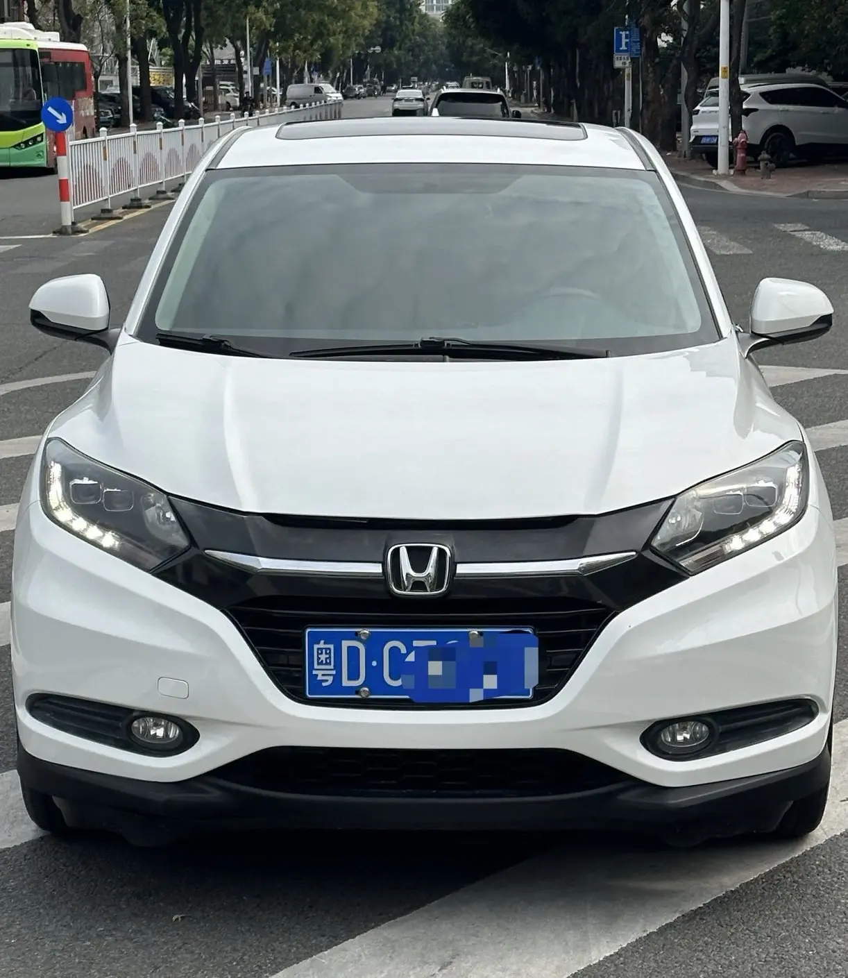 Honda Vezel (Binzhi)  из Китая