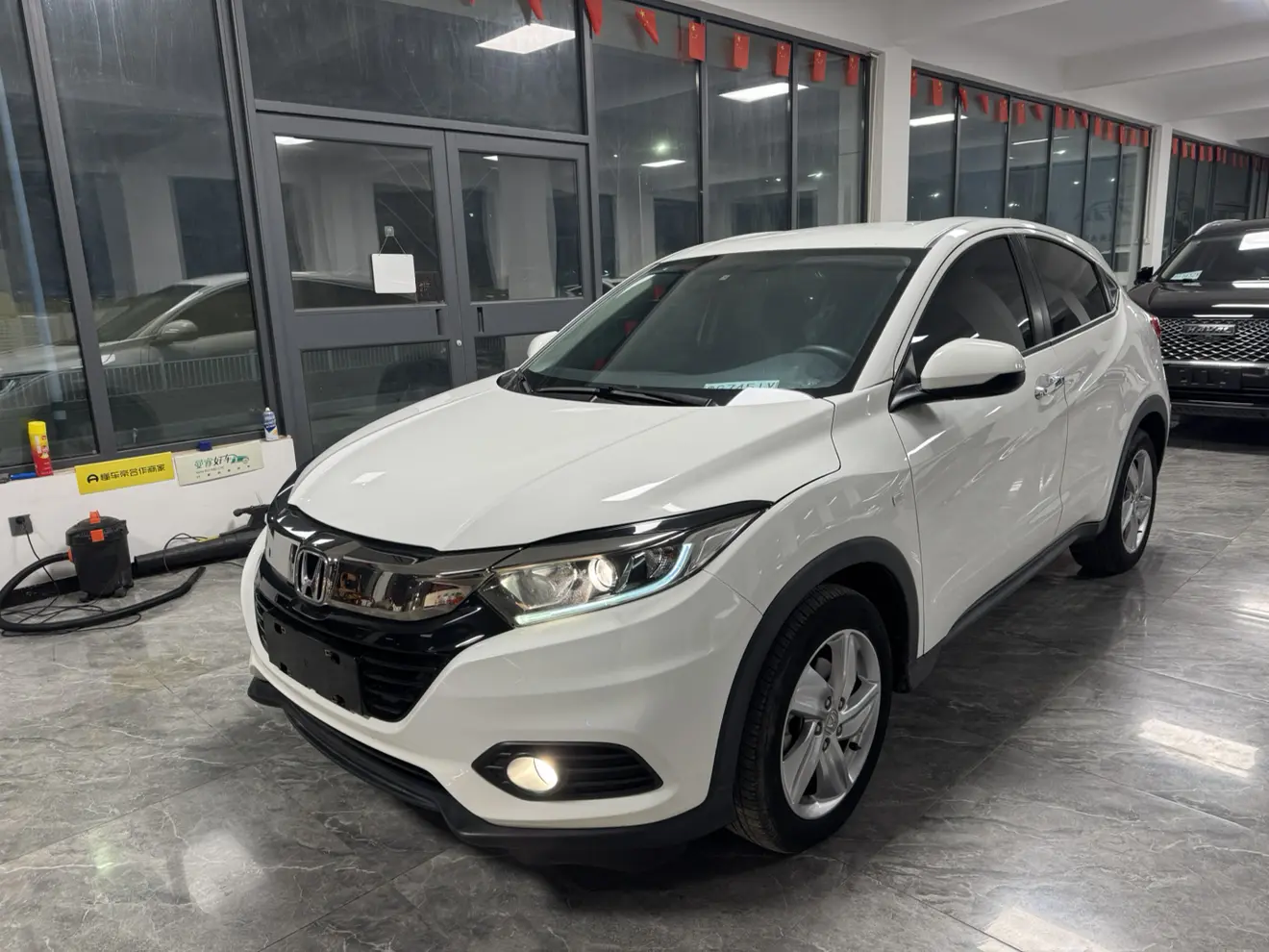 Honda Vezel (Binzhi)  из Китая