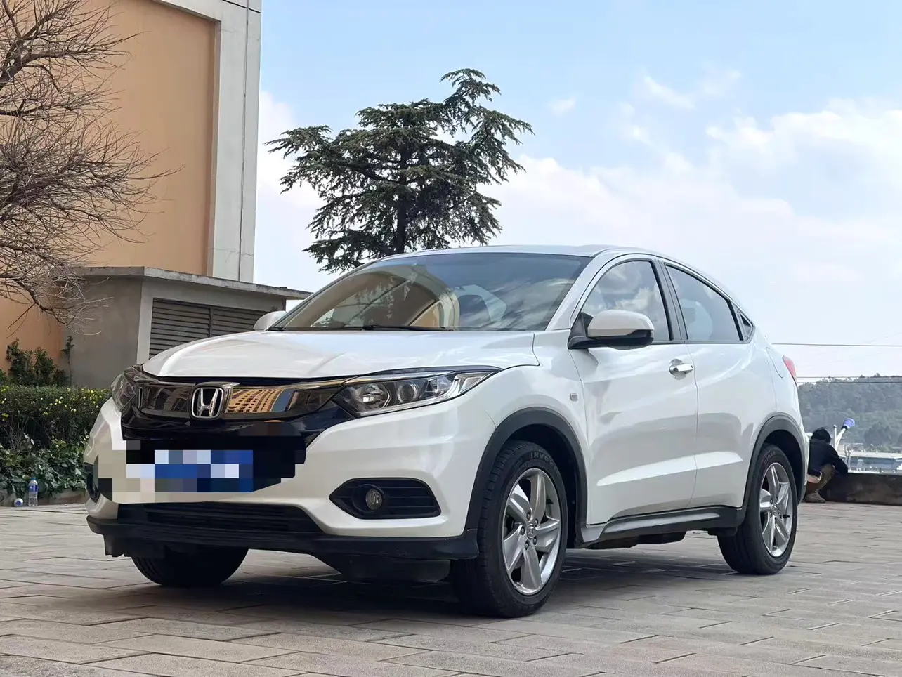 Honda Vezel (Binzhi)  из Китая