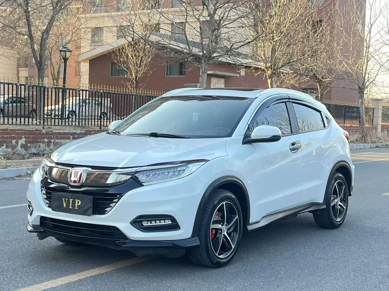 Honda Vezel (Binzhi)  из Китая