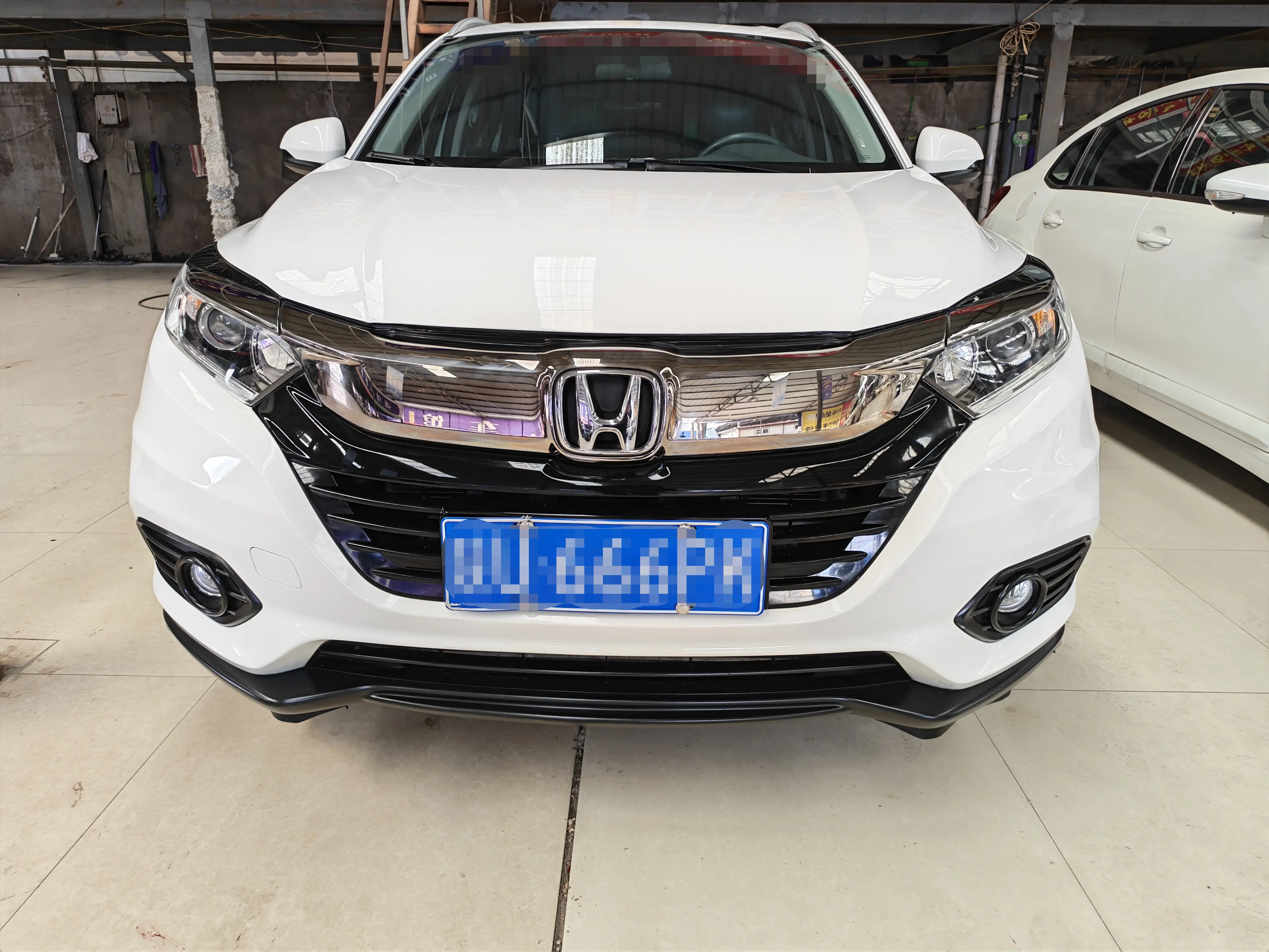 Honda Vezel (Binzhi)  из Китая