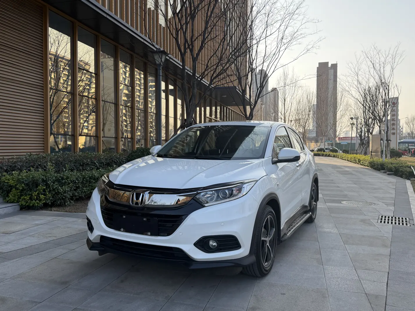 Honda Vezel (Binzhi)  из Китая