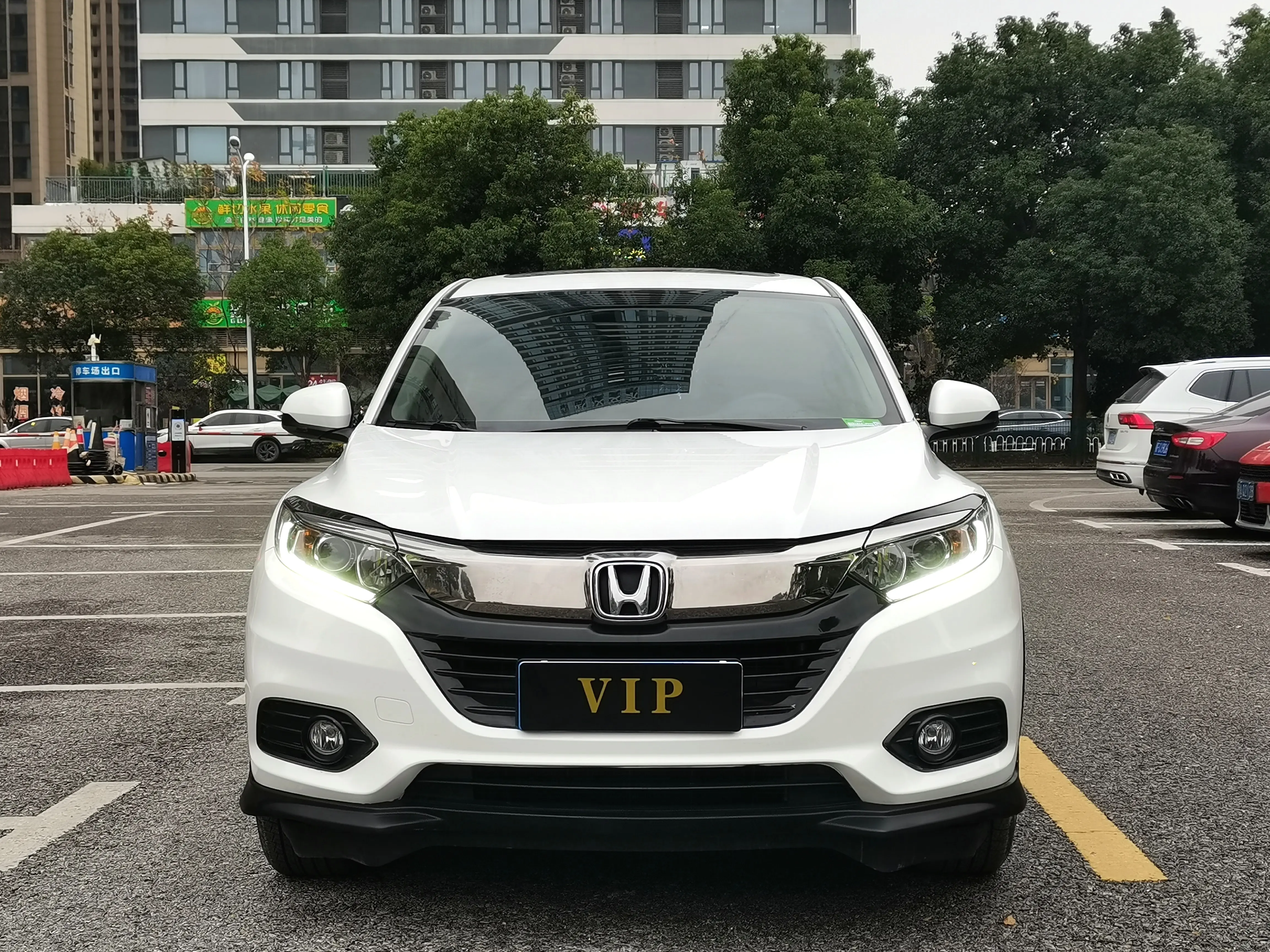 Honda Vezel (Binzhi)  из Китая