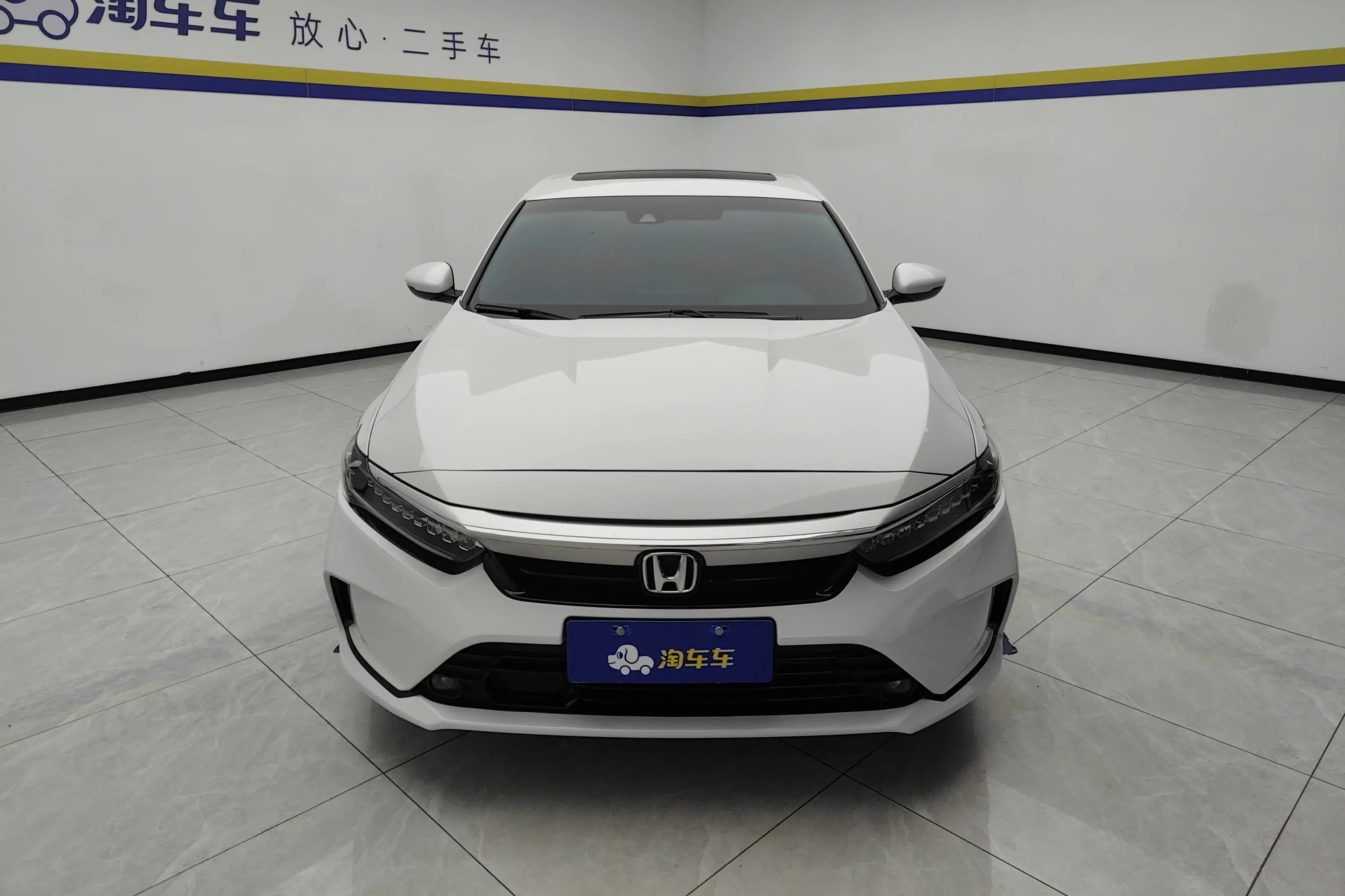 Honda Inspire (Yingshipai)  из Китая