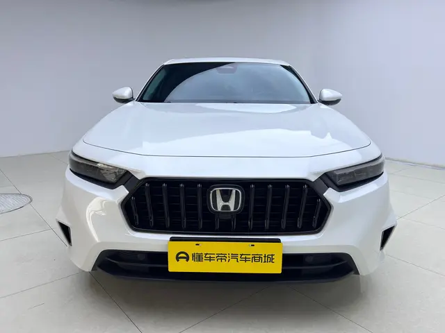 Honda Inspire (Yingshipai)  из Китая