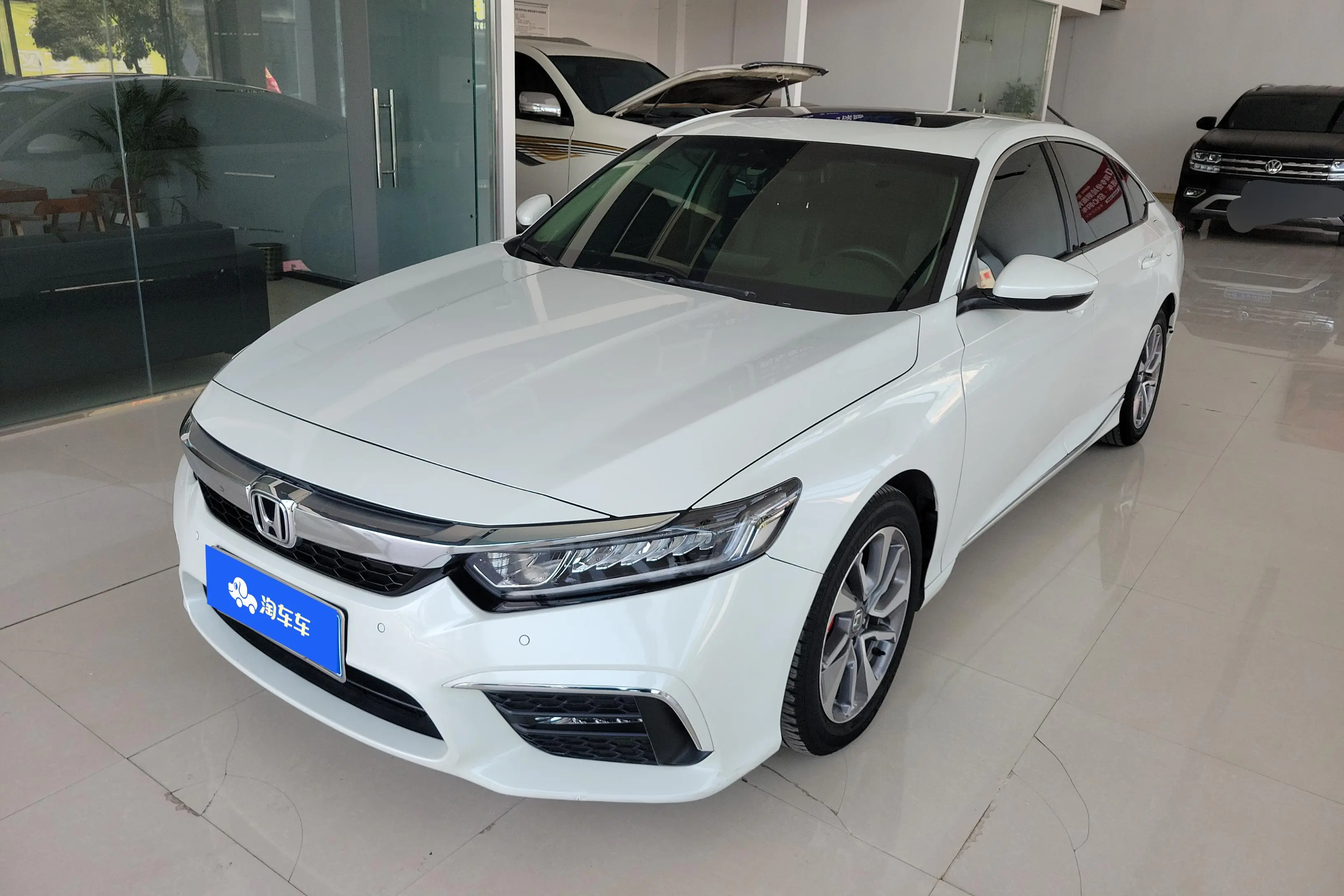 Honda Inspire (Yingshipai)  из Китая