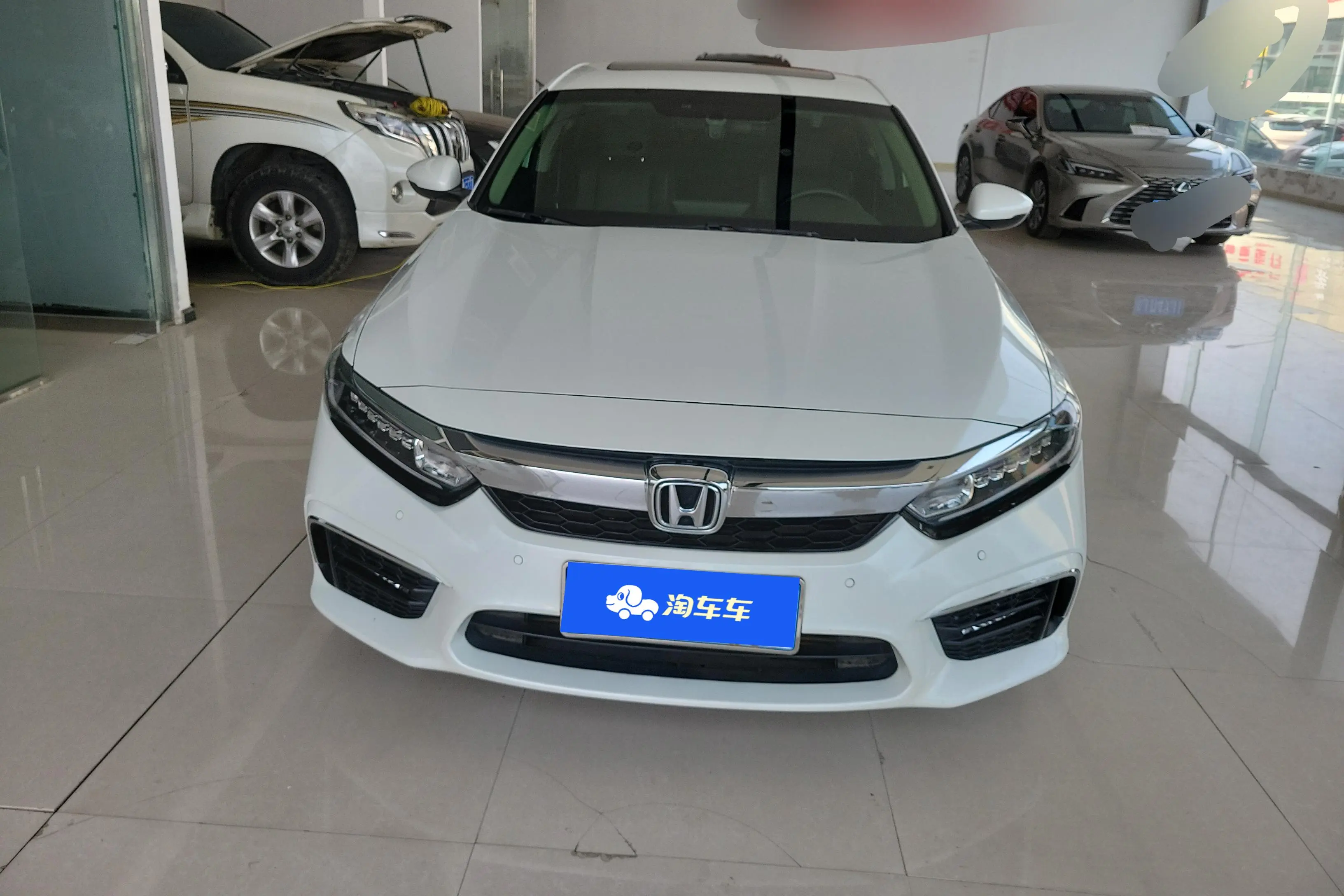 Honda Inspire (Yingshipai)  из Китая
