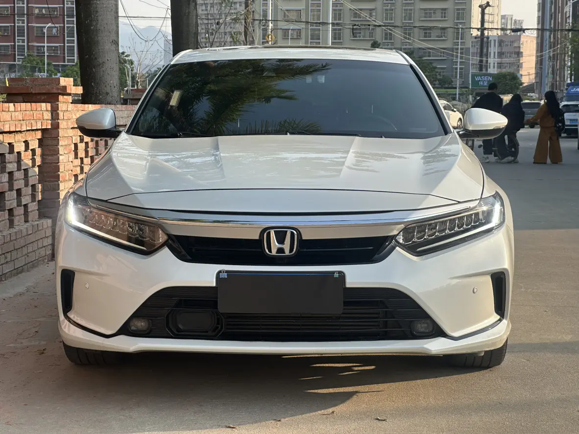 Honda Inspire (Yingshipai)  из Китая