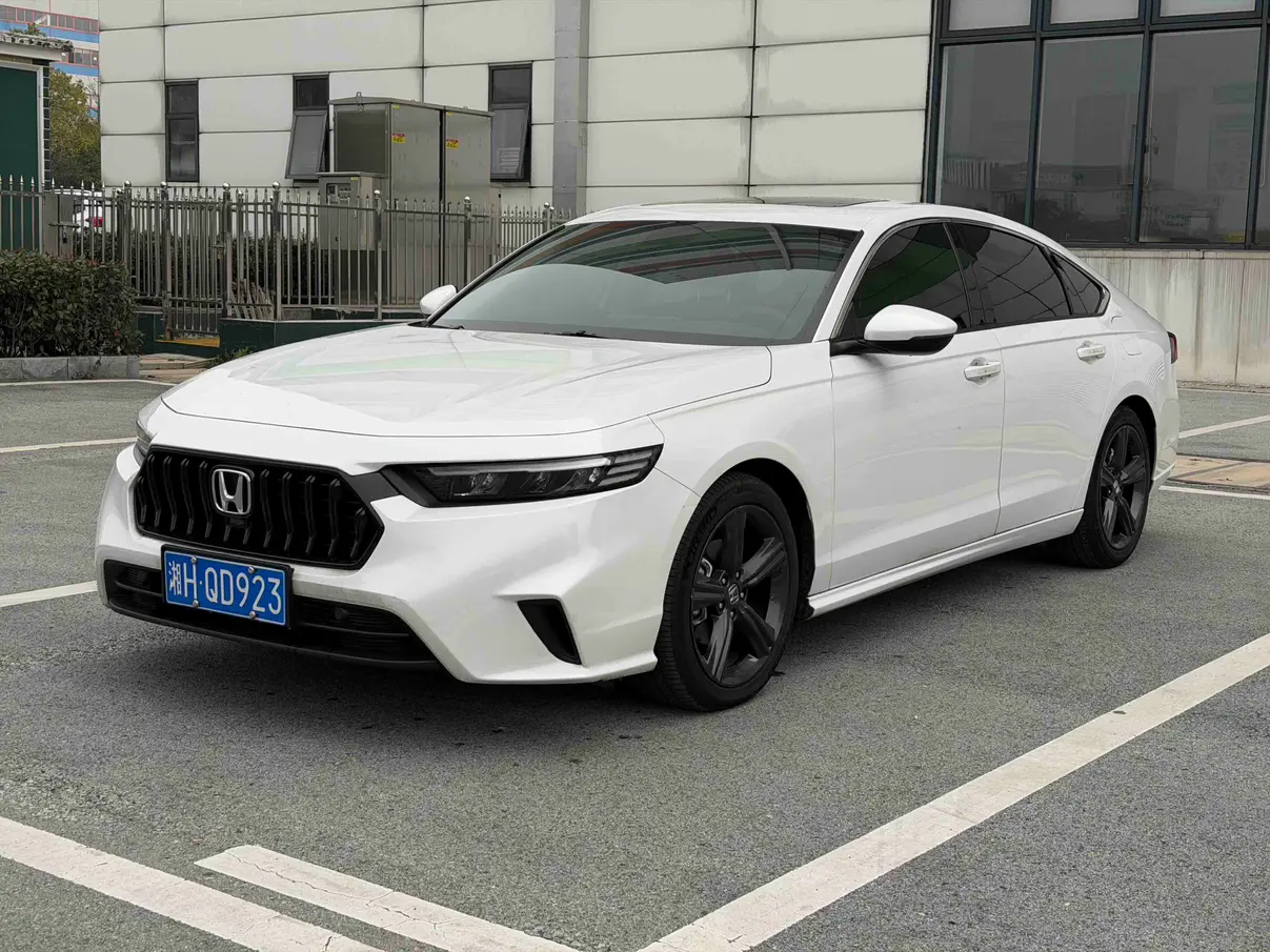 Honda Inspire (Yingshipai)  из Китая