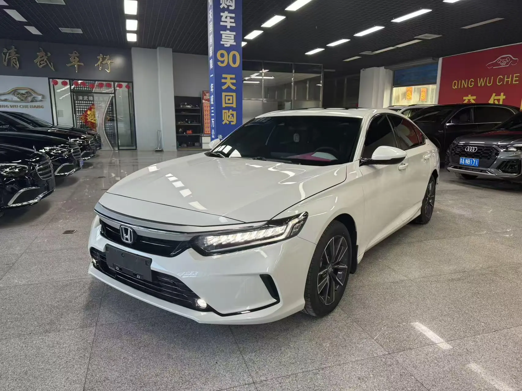 Honda Inspire (Yingshipai)  из Китая