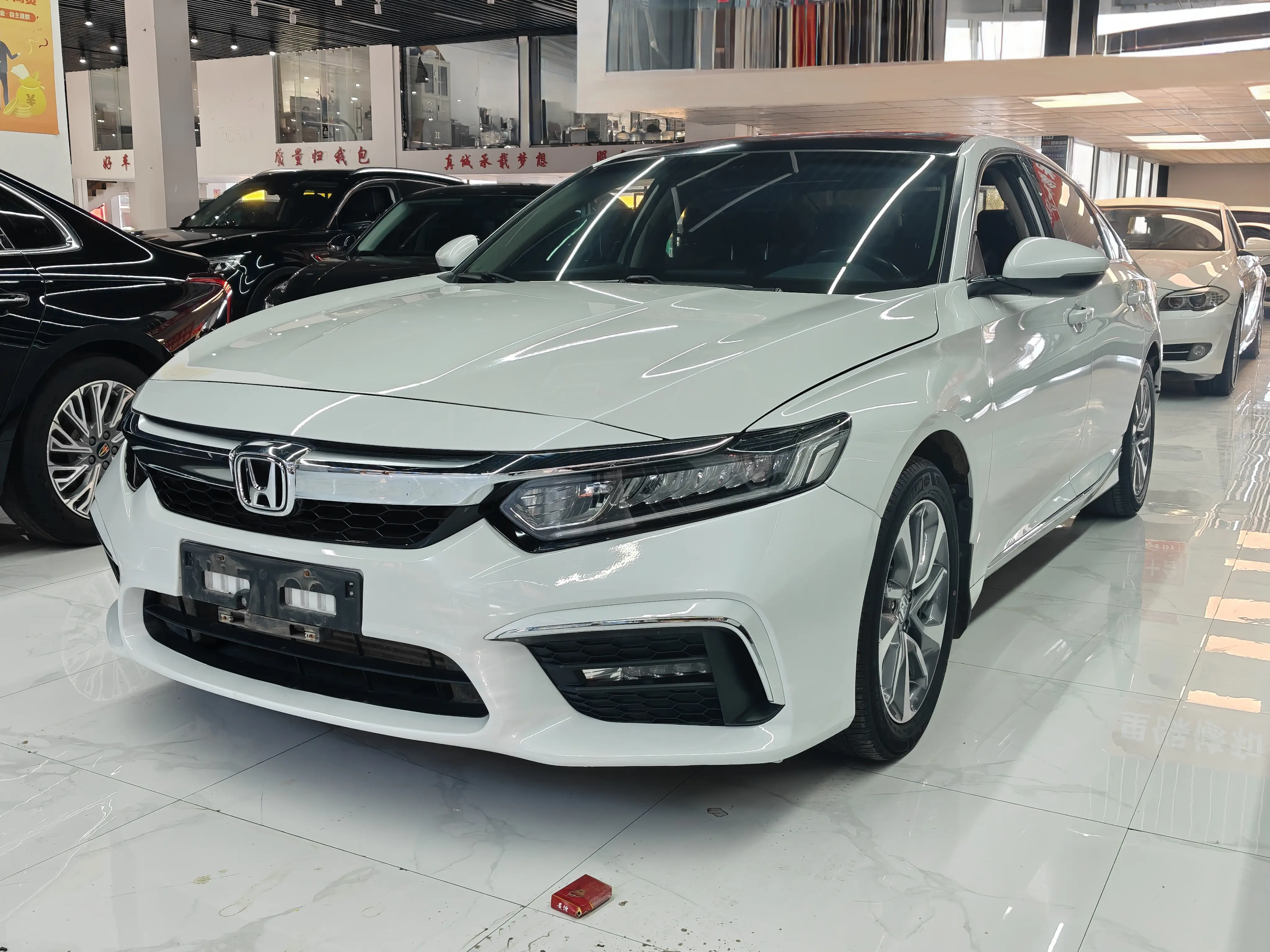Honda Inspire (Yingshipai)  из Китая