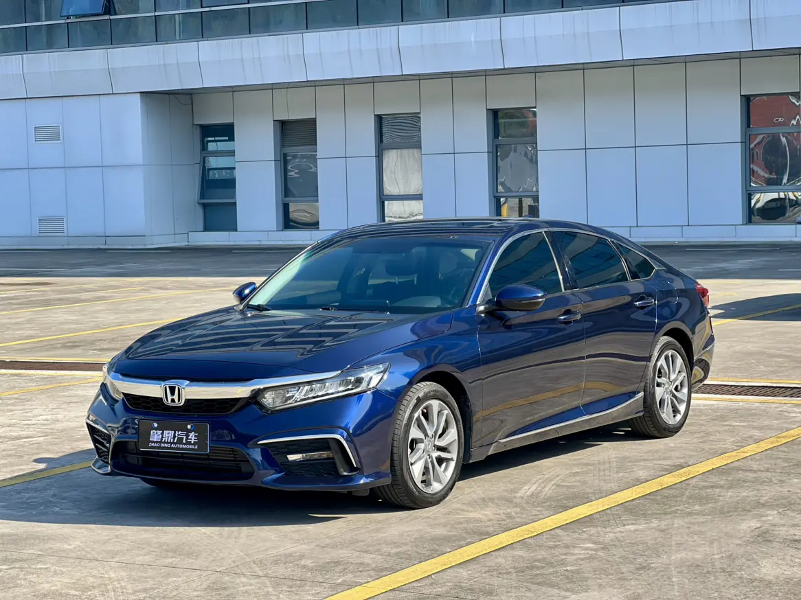 Honda Inspire (Yingshipai)  из Китая