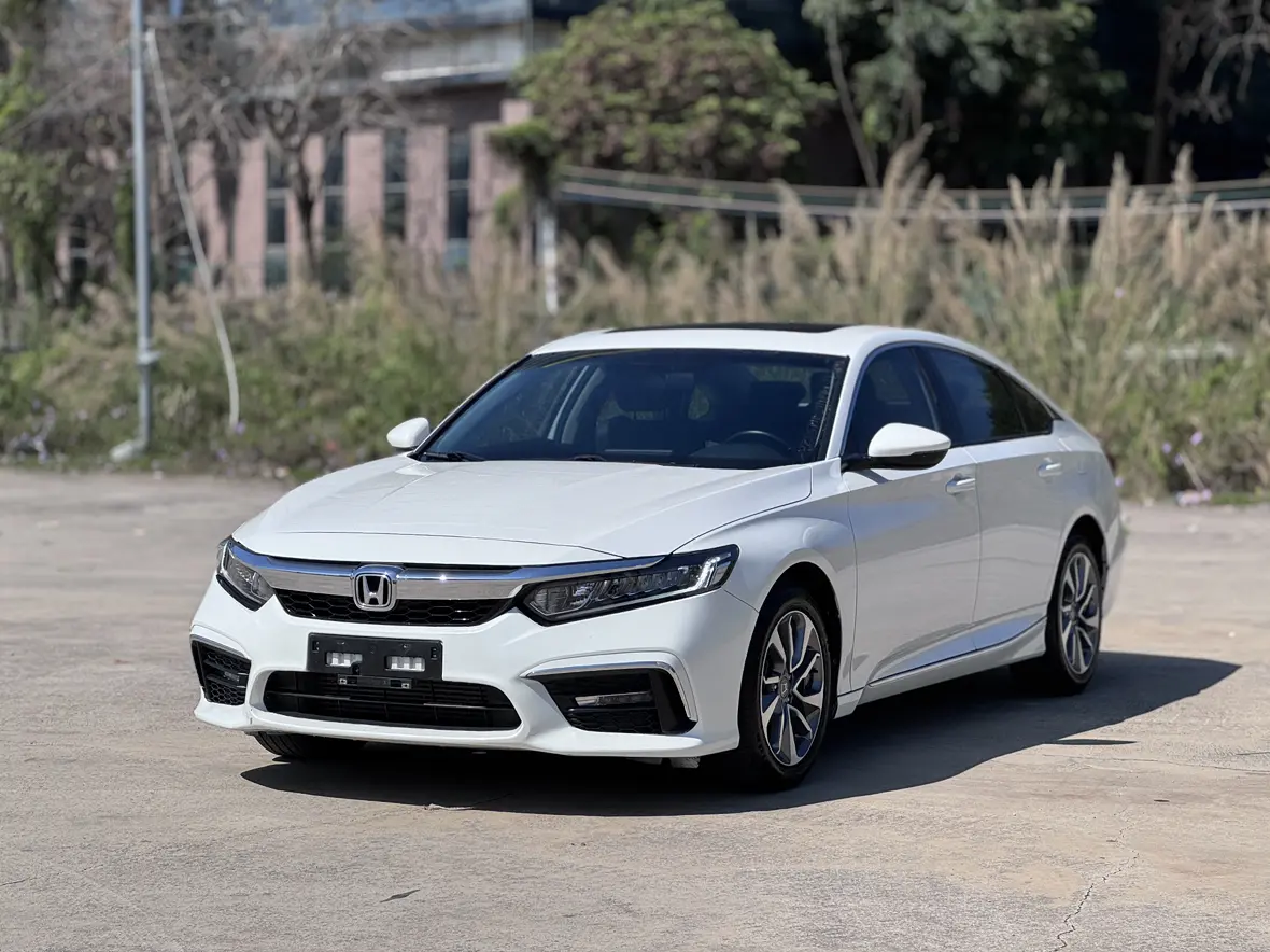 Honda Inspire (Yingshipai)  из Китая
