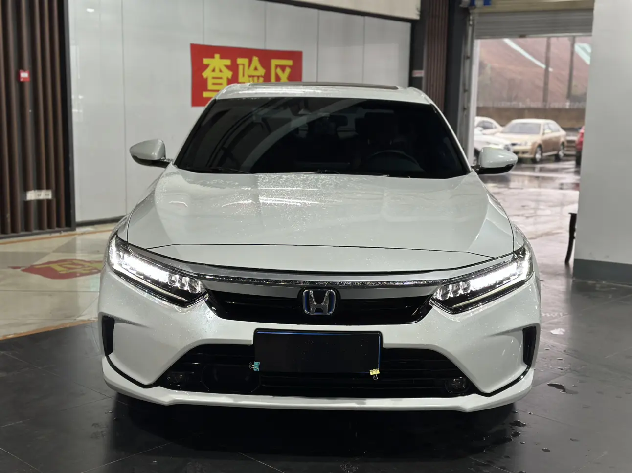 Honda Inspire (Yingshipai)  из Китая