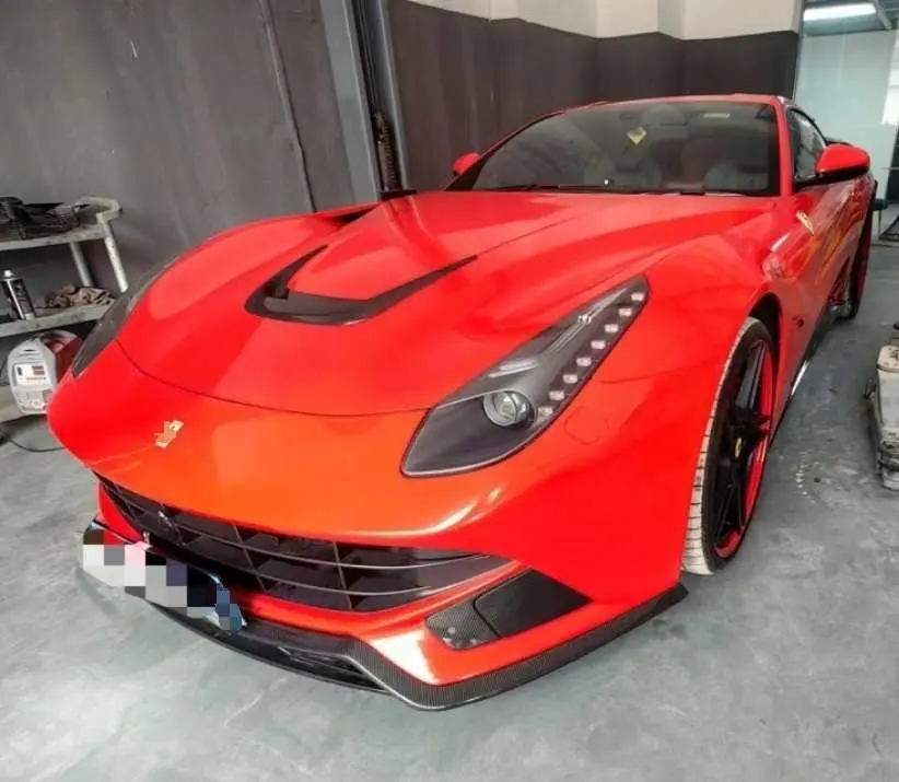 Ferrari F12berlinetta  из Китая