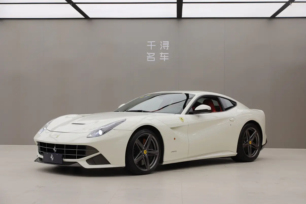 Ferrari F12berlinetta  из Китая