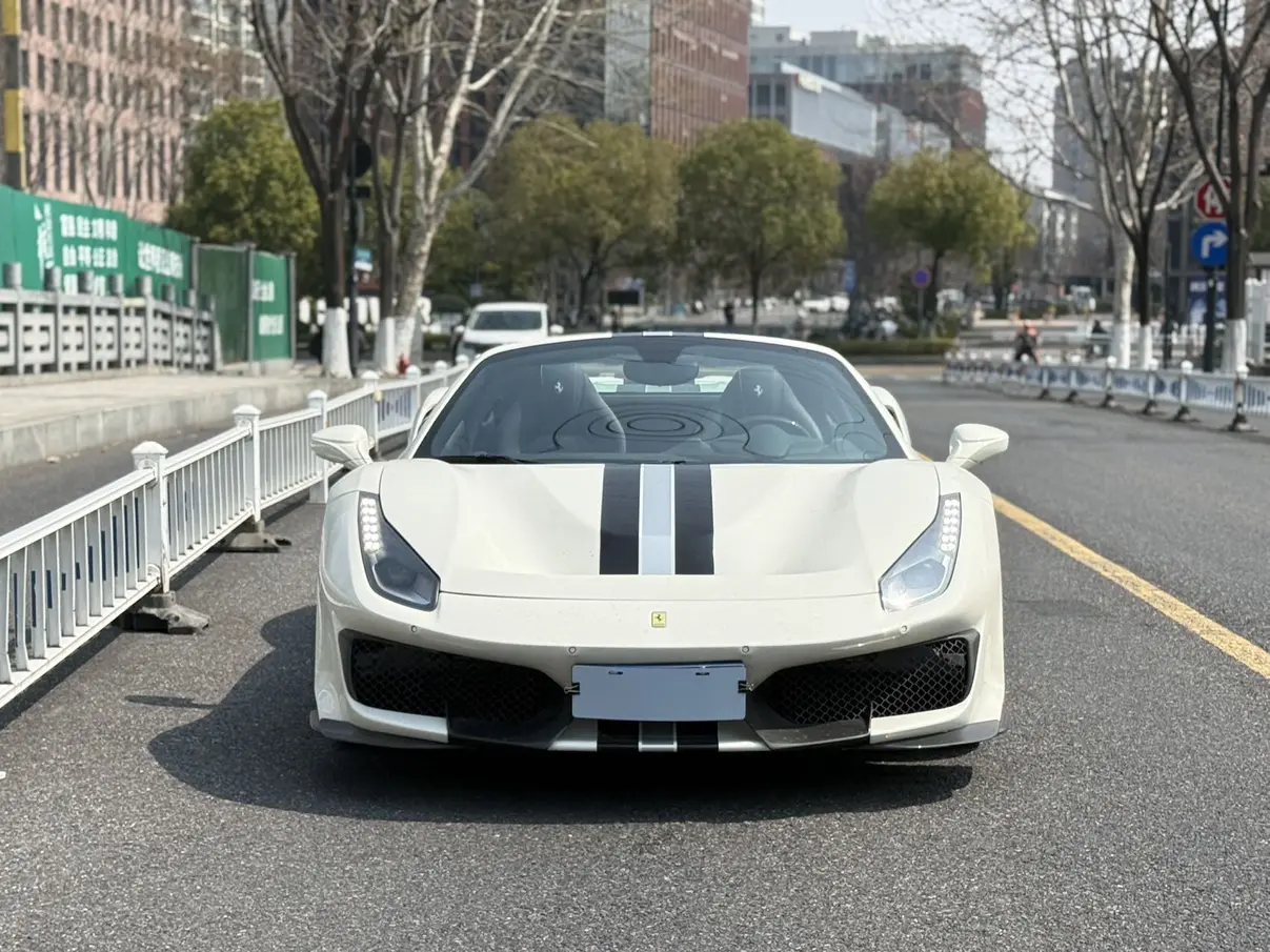 Ferrari 488  из Китая