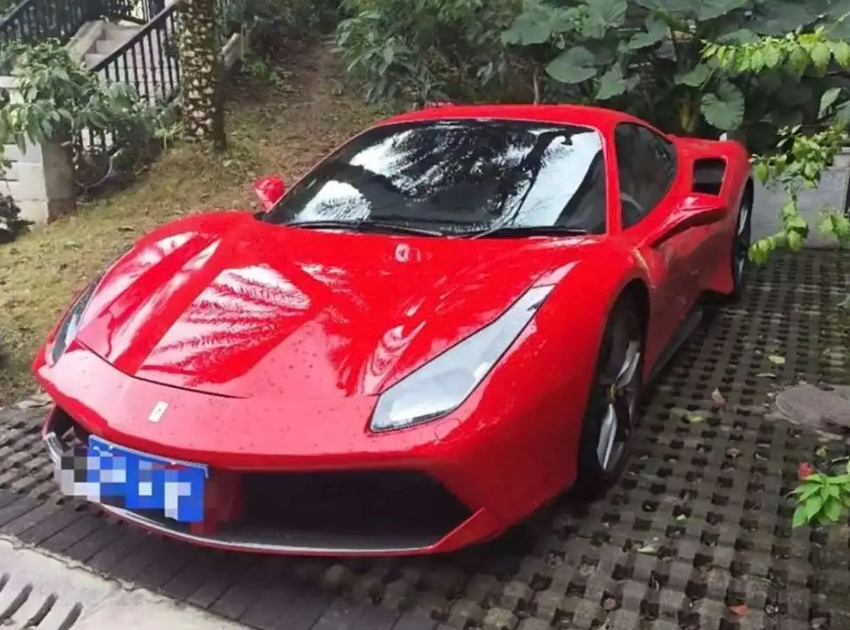 Ferrari 488  из Китая