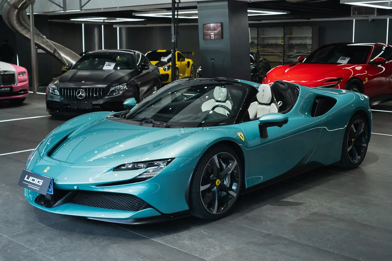 Ferrari SF90  из Китая