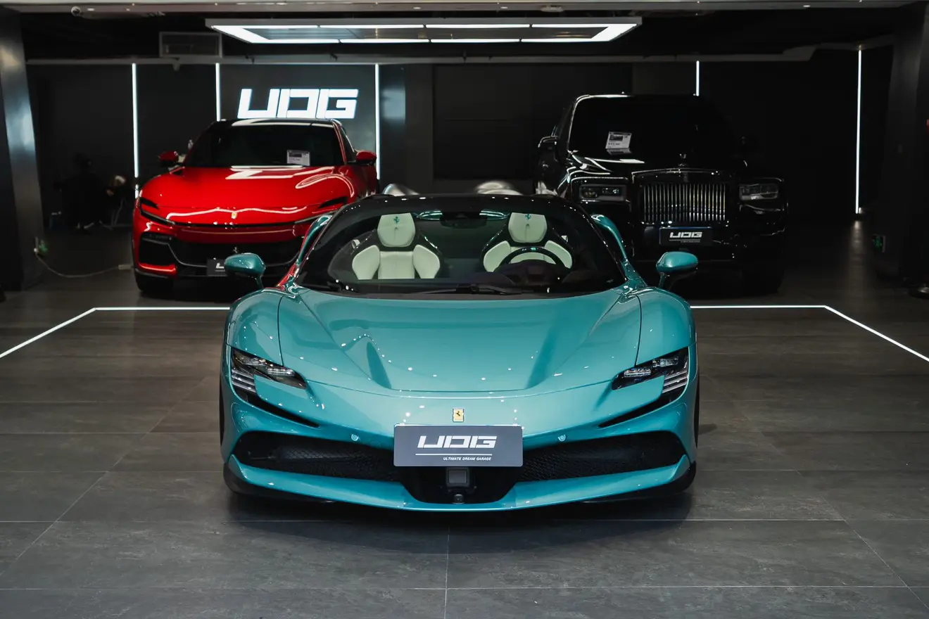 Ferrari SF90  из Китая