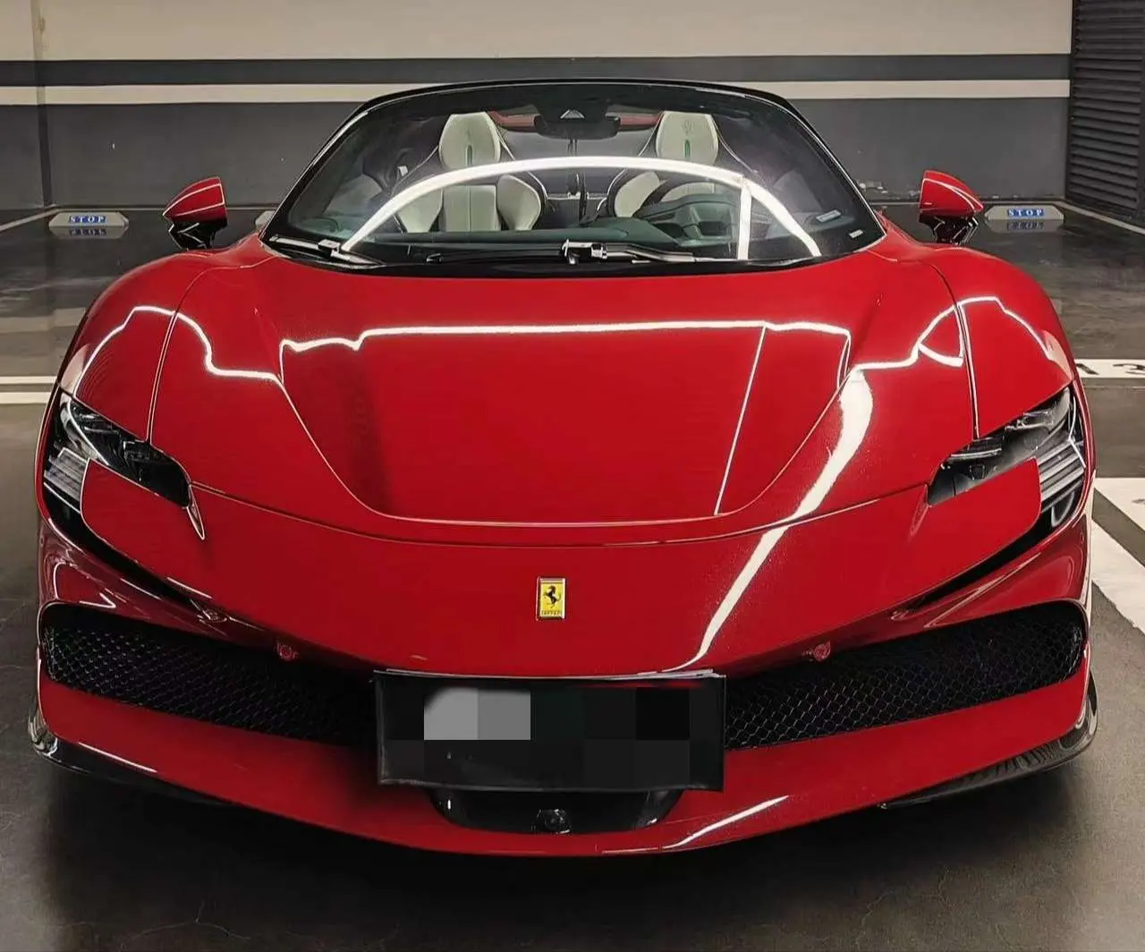 Ferrari SF90  из Китая