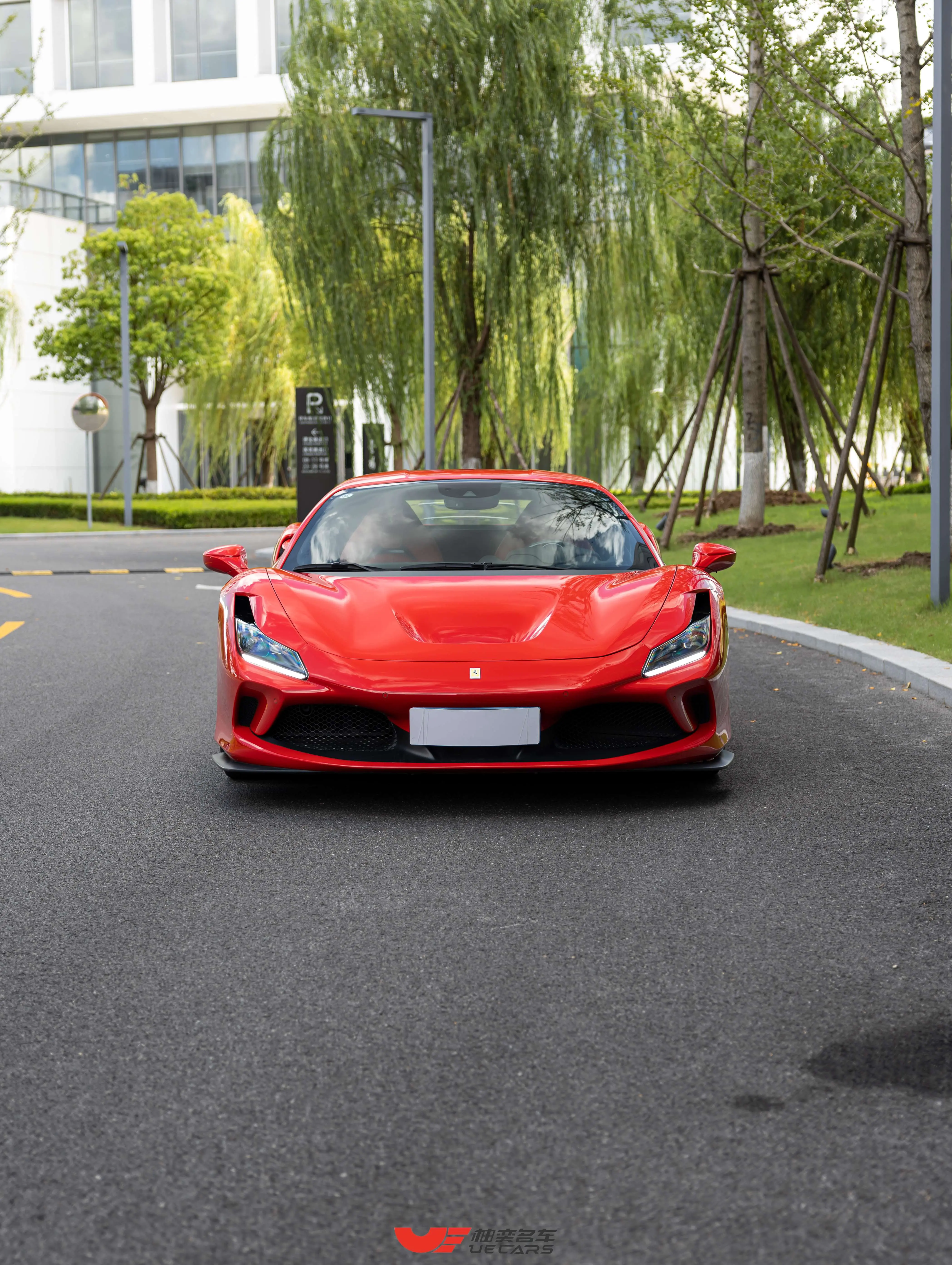 Ferrari F8  из Китая