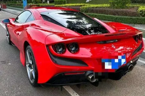 Ferrari F8  из Китая